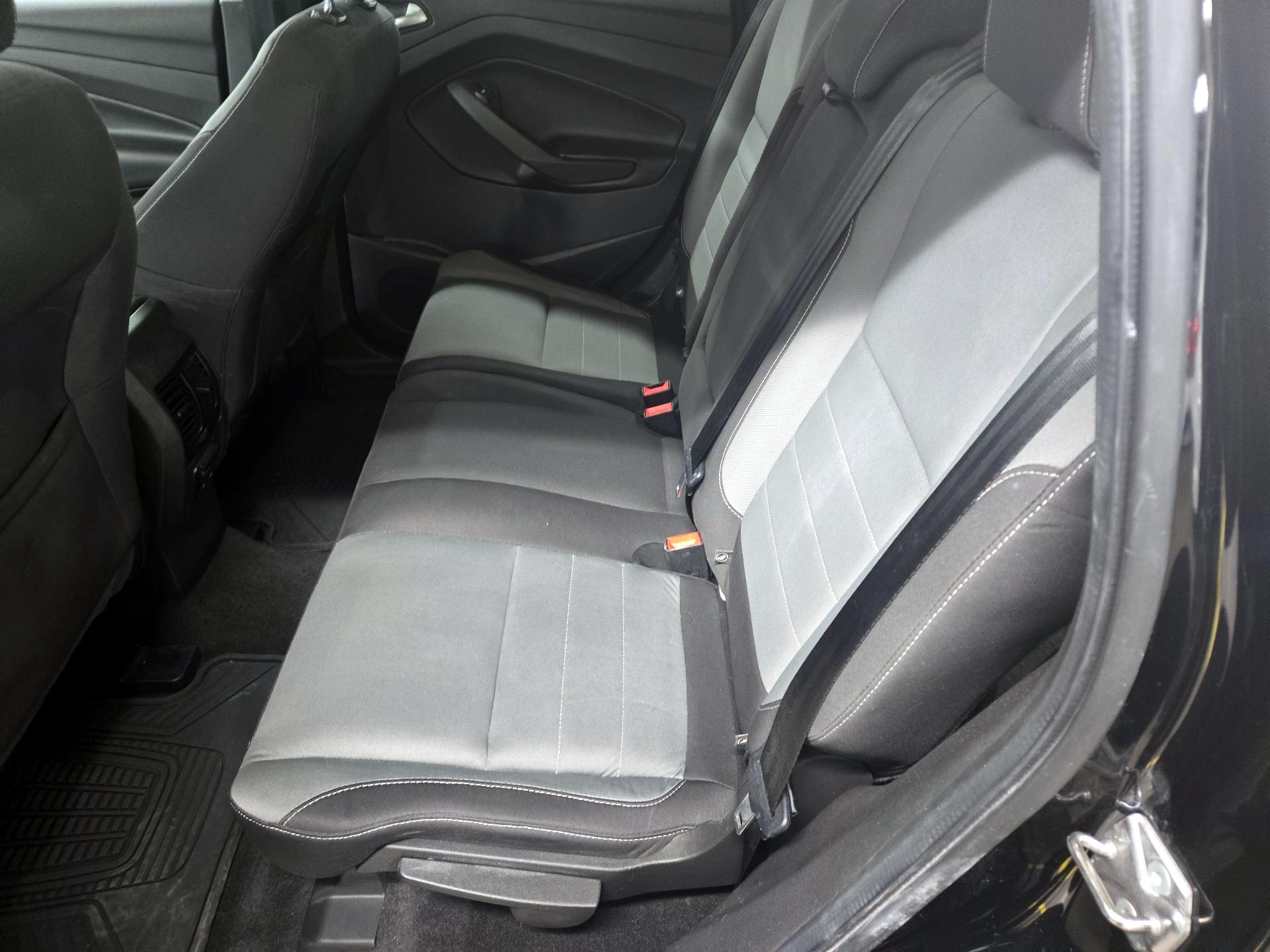 Thumbnail: 2016 Ford Escape - 17