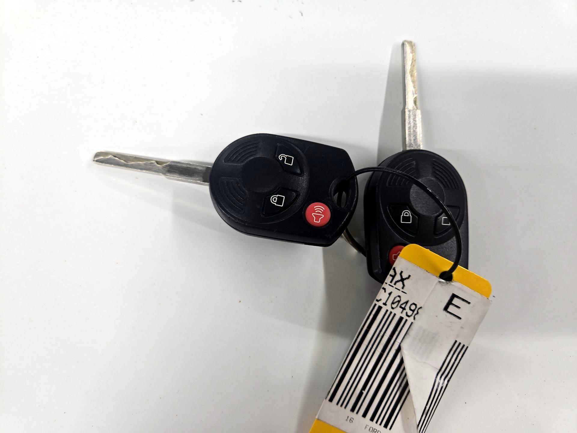 Thumbnail: 2016 Ford Escape - 20