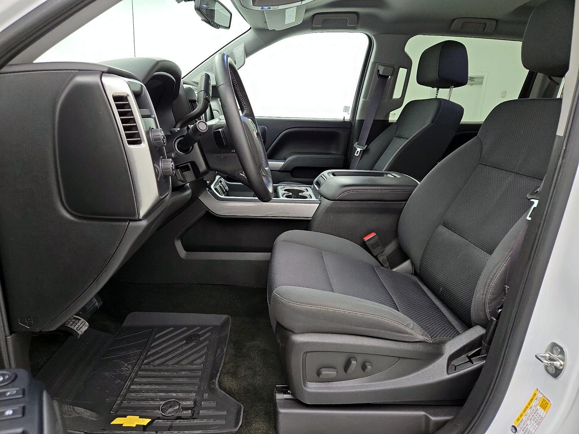 Thumbnail: 2015 Chevrolet Silverado 1500 - 11