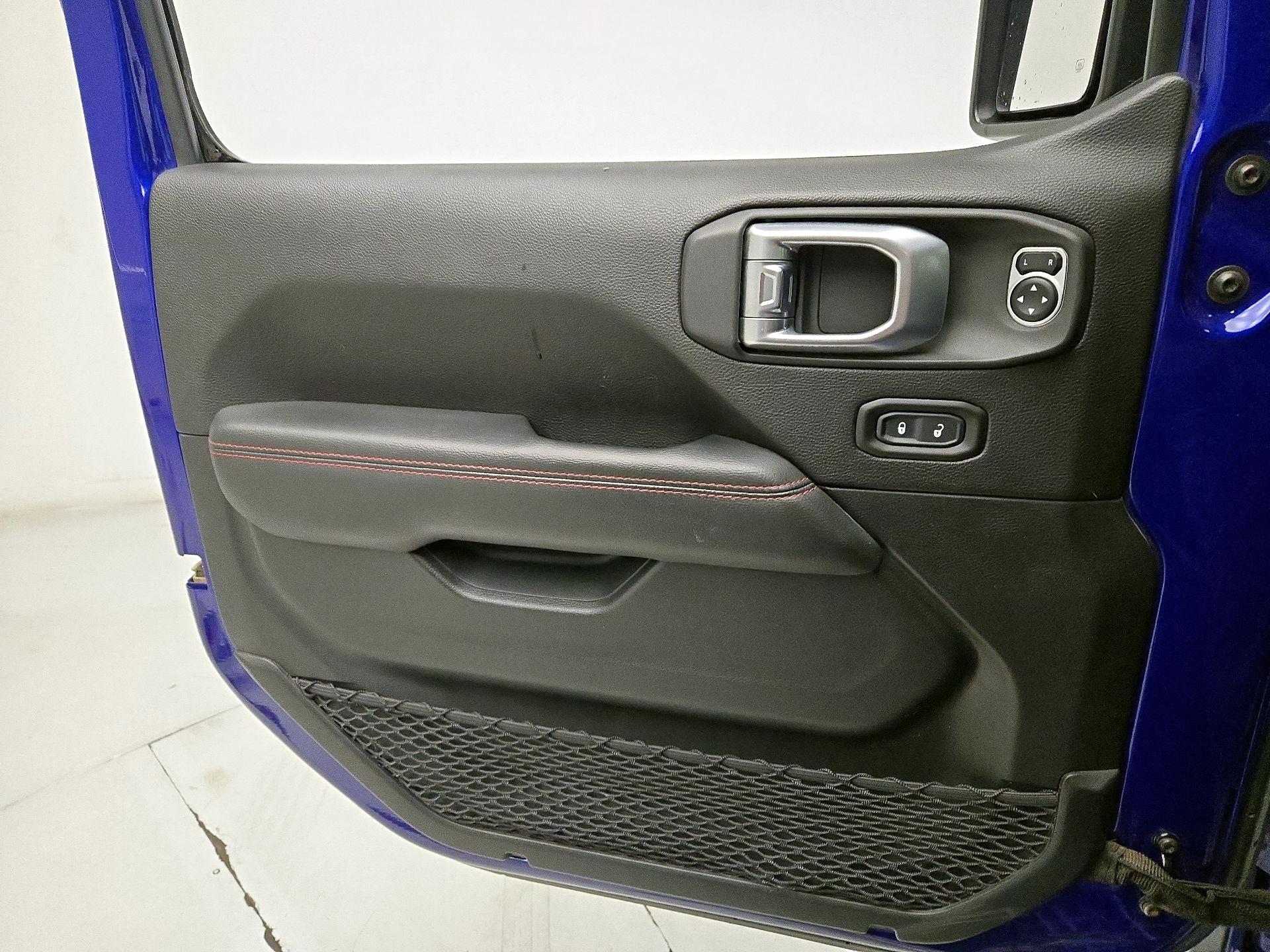 Thumbnail: 2020 Jeep Wrangler - 12