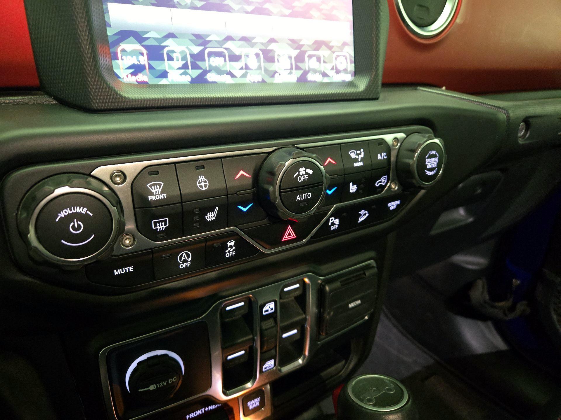 Thumbnail: 2020 Jeep Wrangler - 16