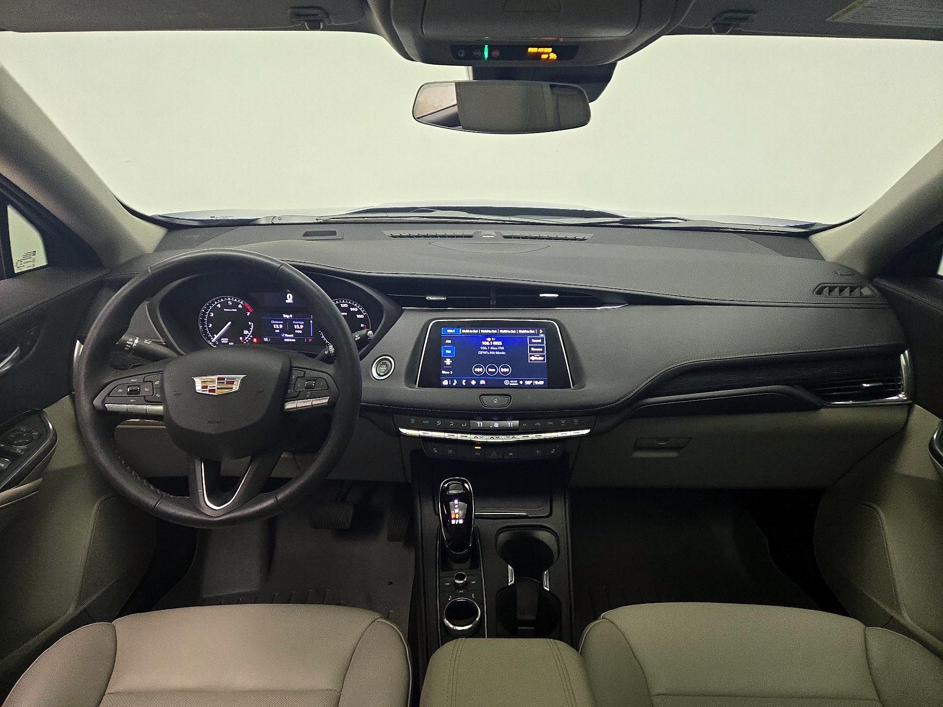 Thumbnail: 2023 Cadillac XT4 - 9