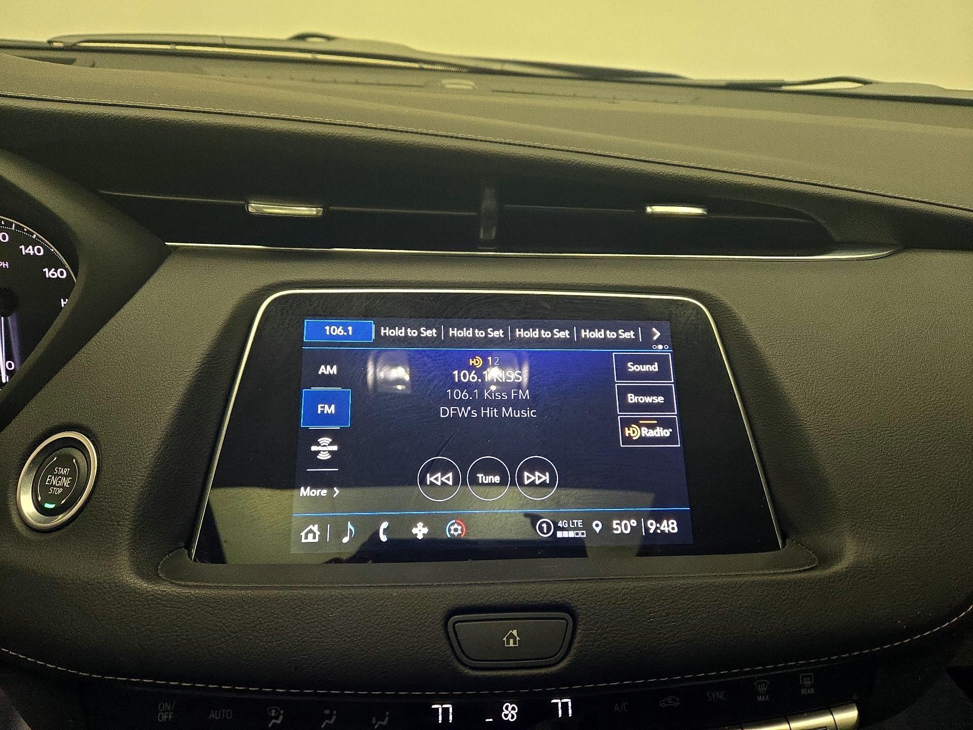 Thumbnail: 2023 Cadillac XT4 - 15