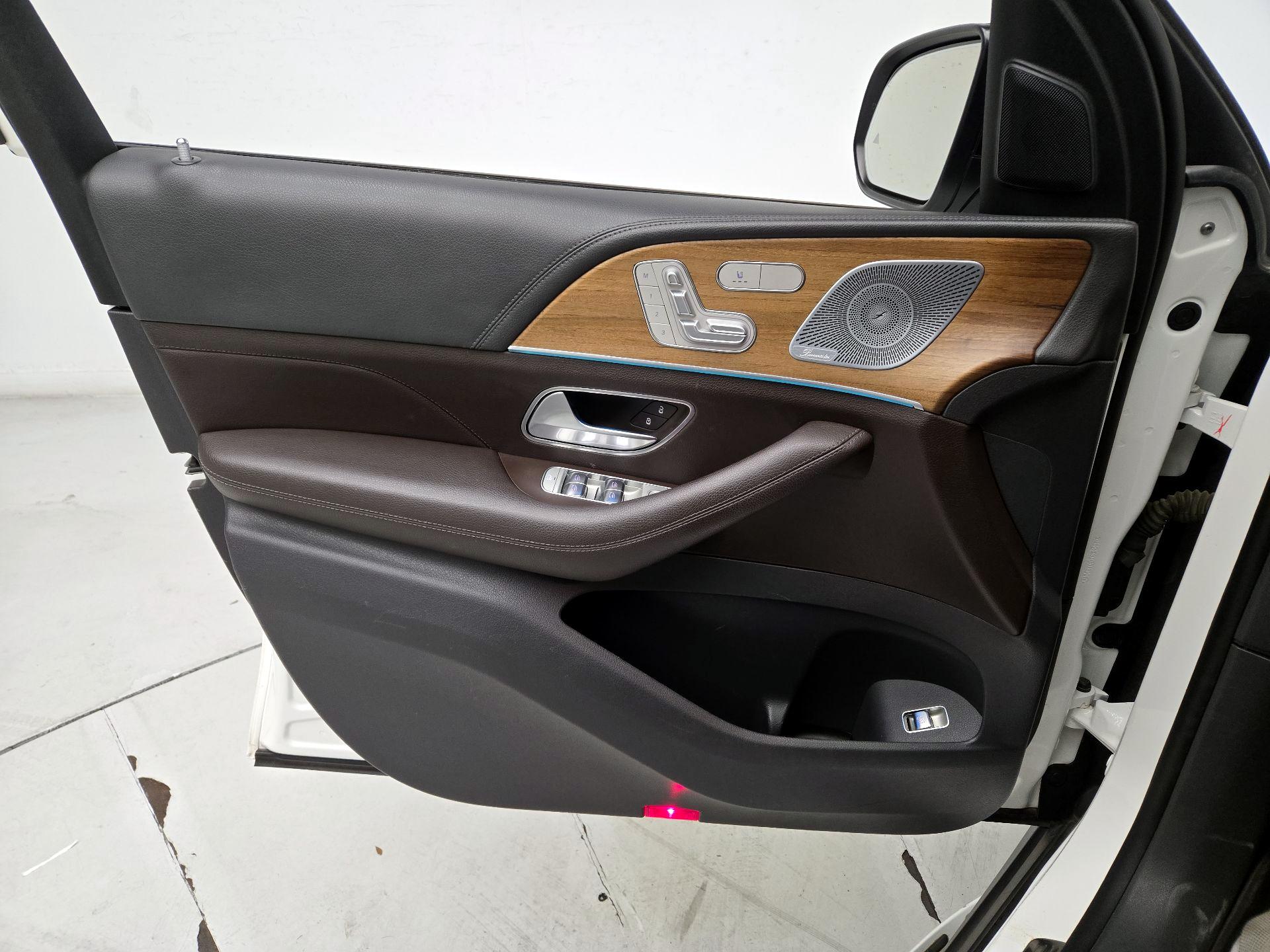 Thumbnail: 2020 Mercedes-Benz GLE - 12