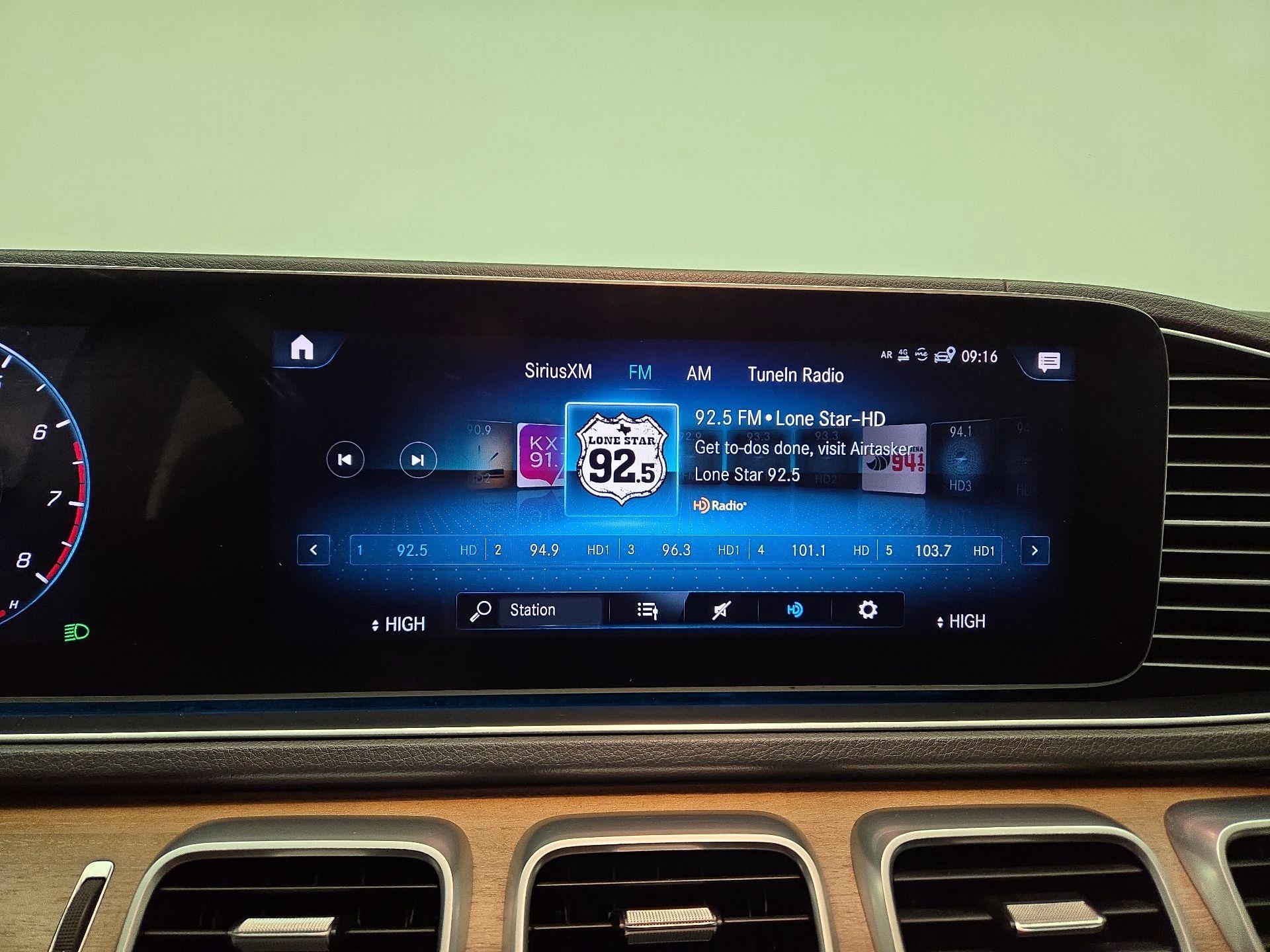 Thumbnail: 2020 Mercedes-Benz GLE - 16