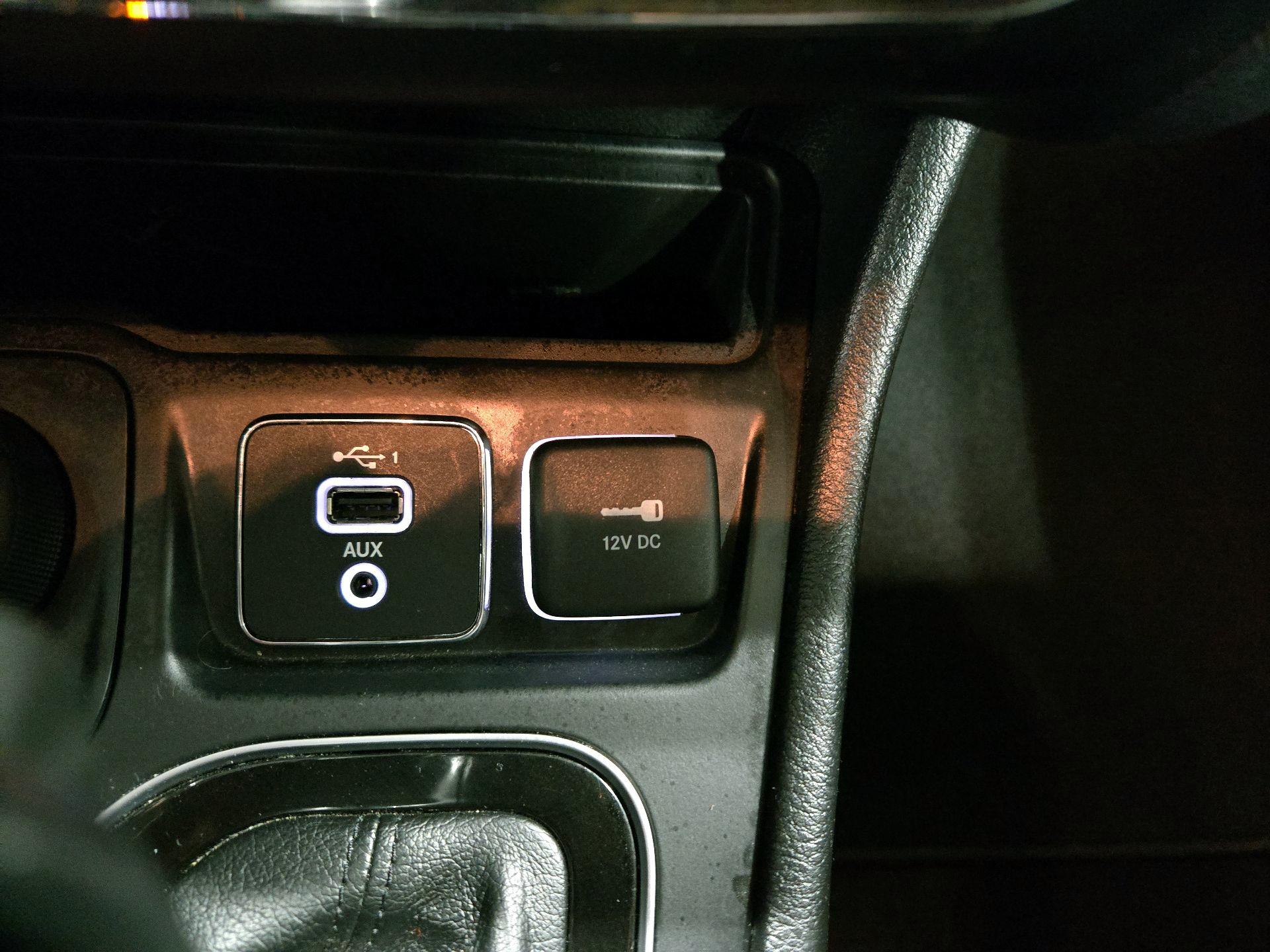 Thumbnail: 2021 Jeep Cherokee - 18