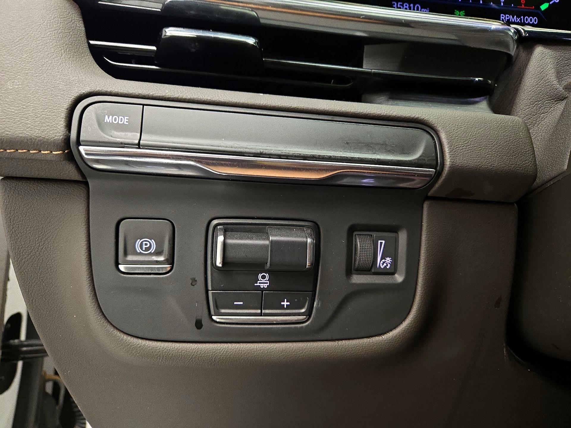 Thumbnail: 2023 Cadillac Escalade - 13