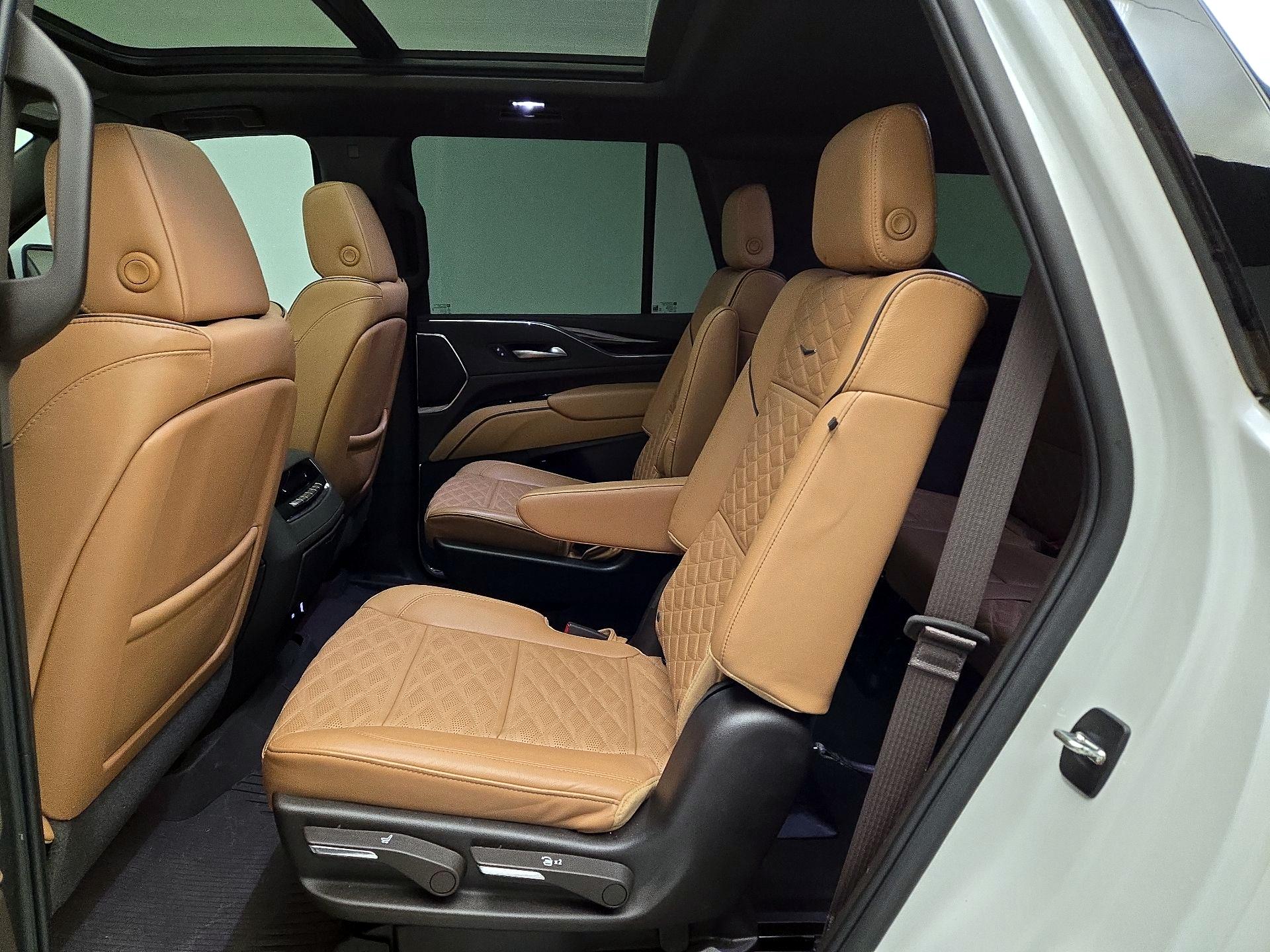 Thumbnail: 2023 Cadillac Escalade - 20