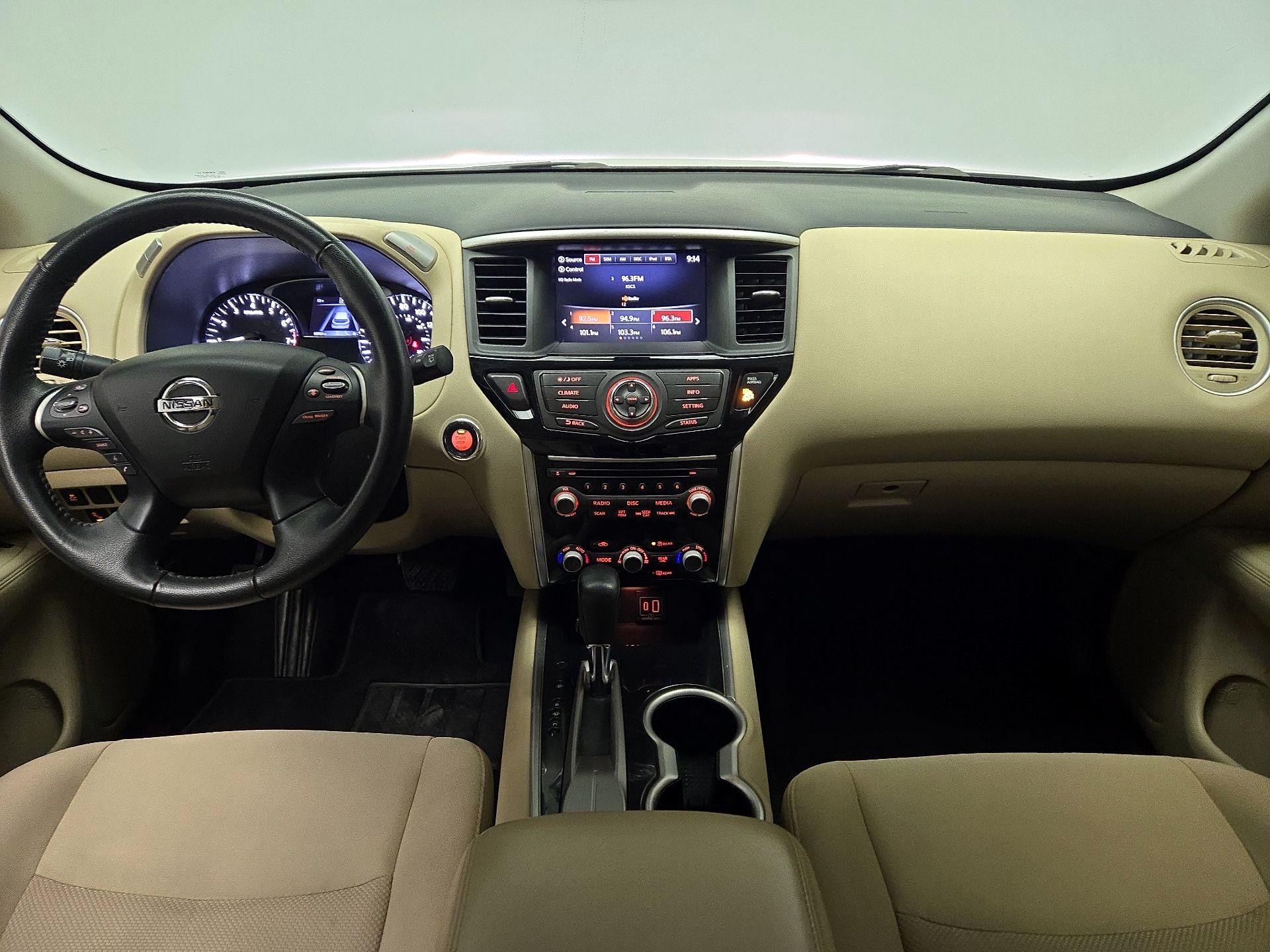 Thumbnail: 2020 Nissan Pathfinder - 9