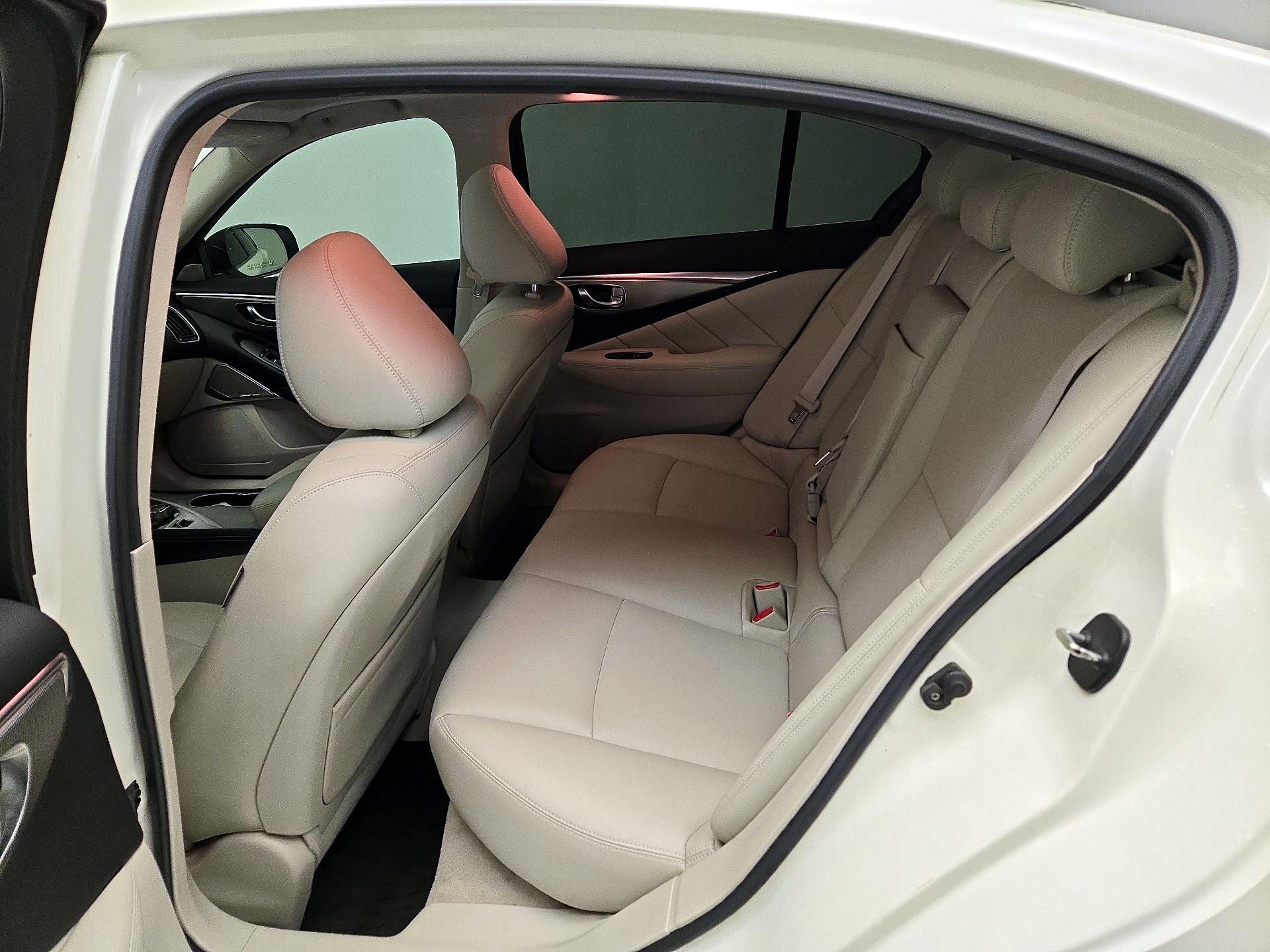 Thumbnail: 2017 INFINITI Q50 - 20