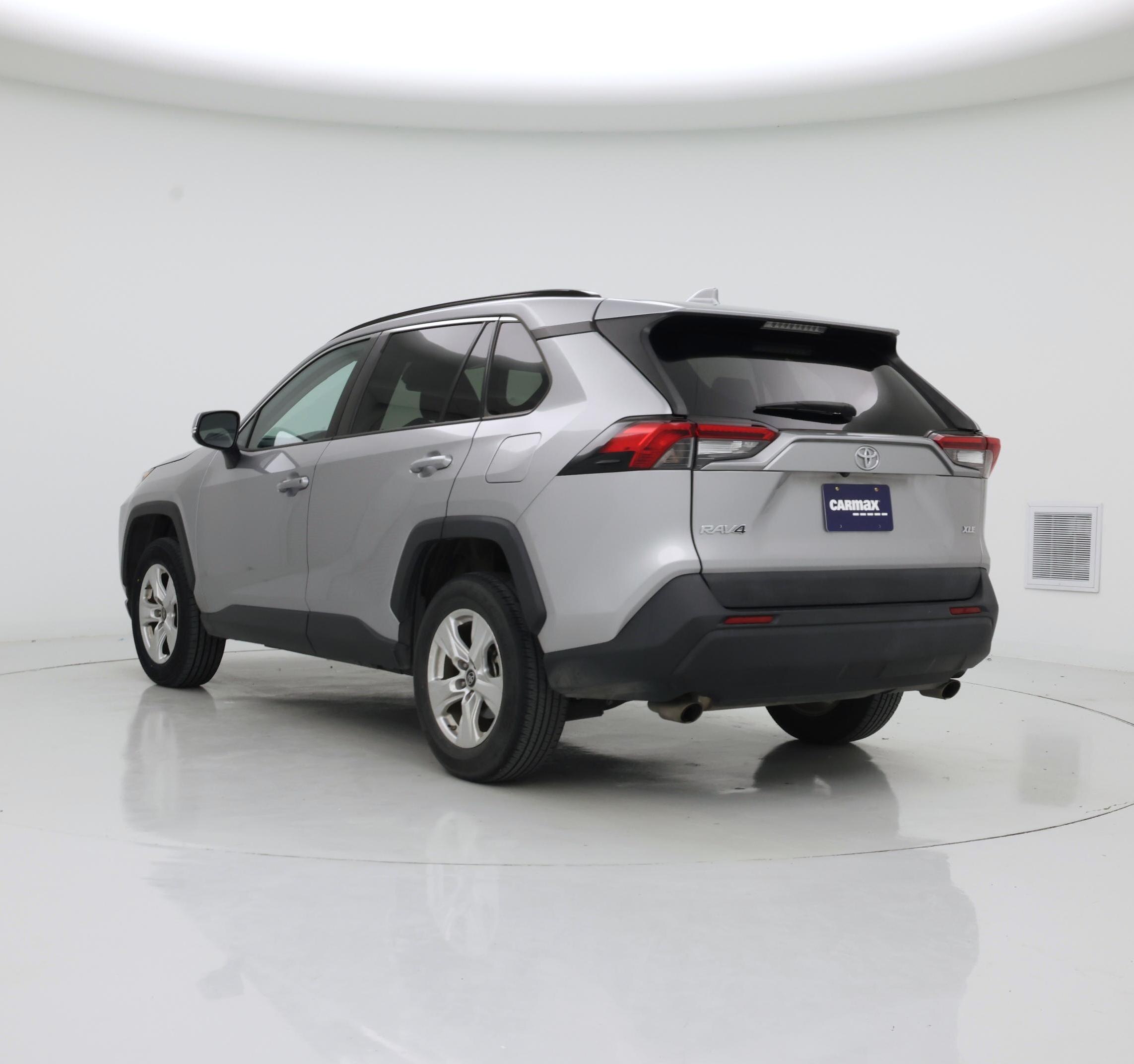 Thumbnail: 2019 Toyota RAV4 - 2