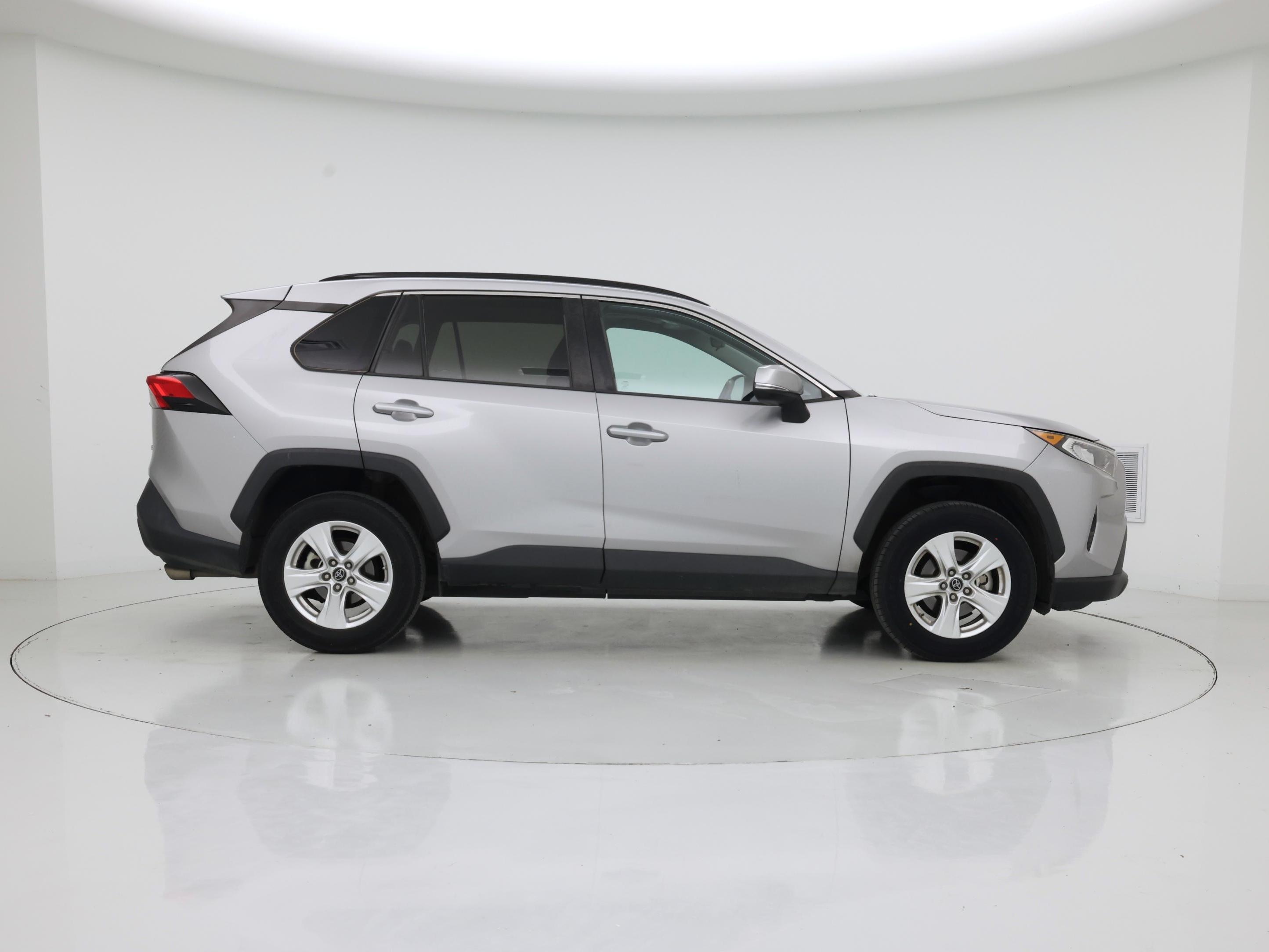 Thumbnail: 2019 Toyota RAV4 - 7