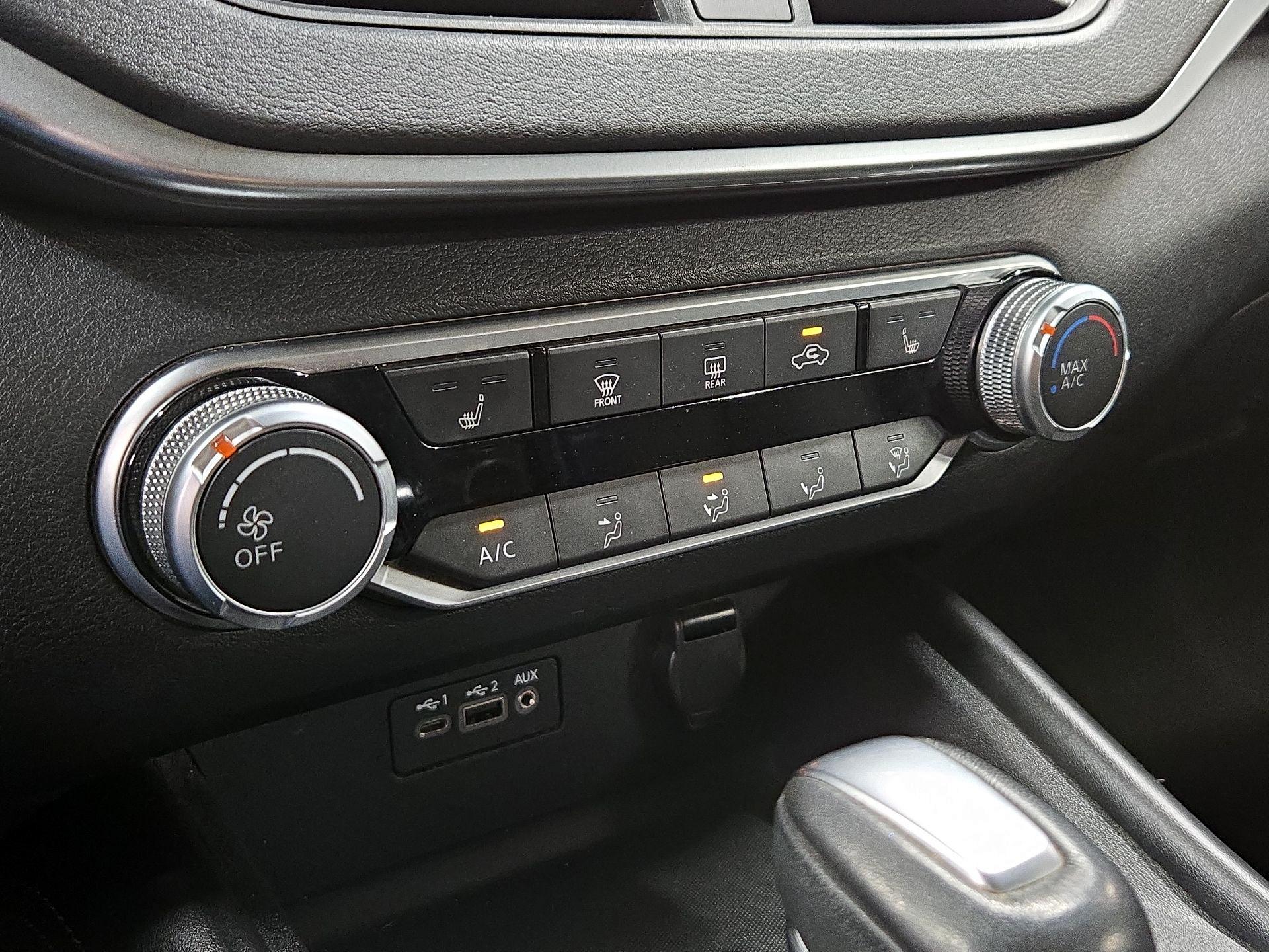 Thumbnail: 2020 Nissan Altima - 16