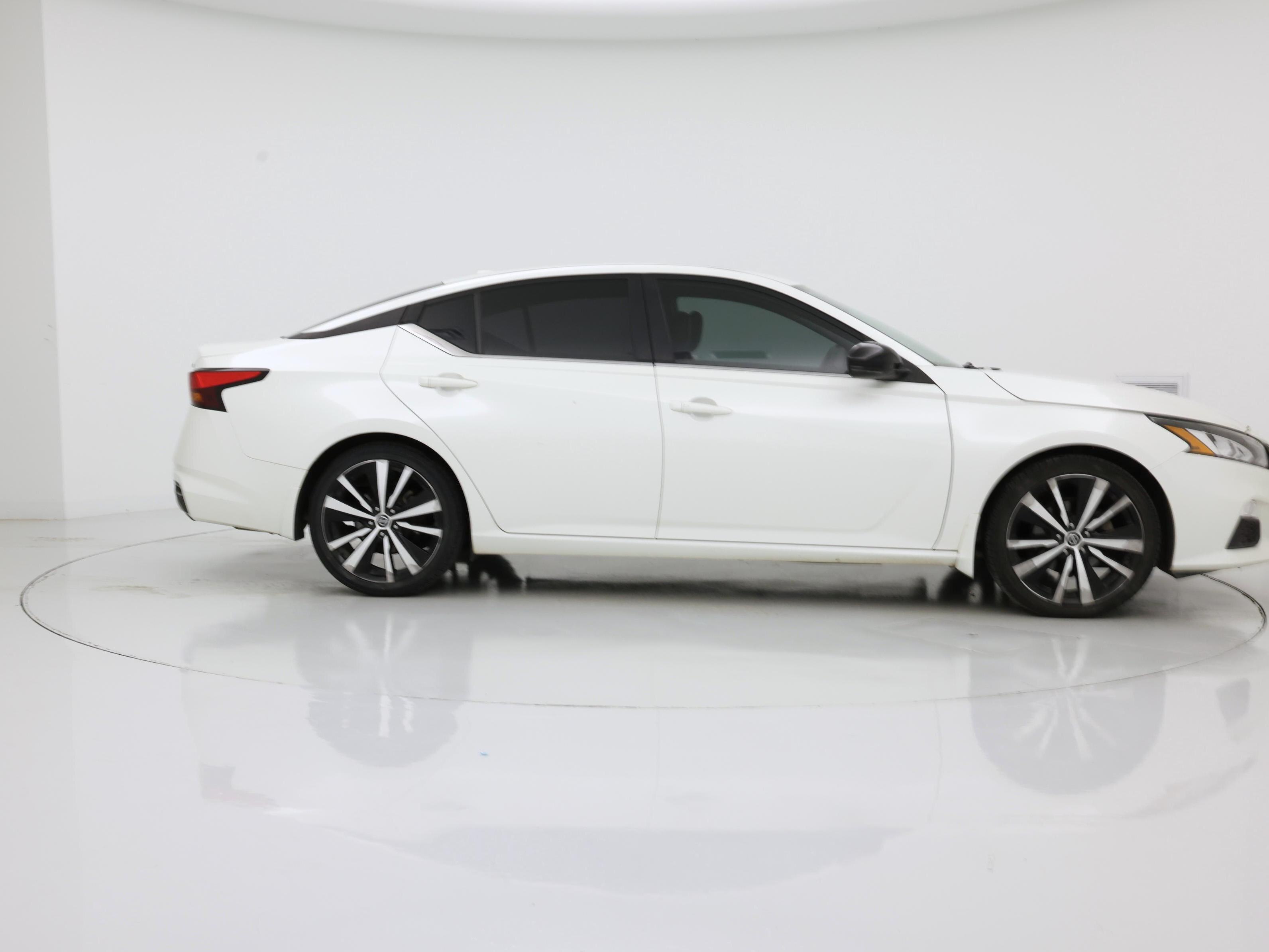 Thumbnail: 2020 Nissan Altima - 7