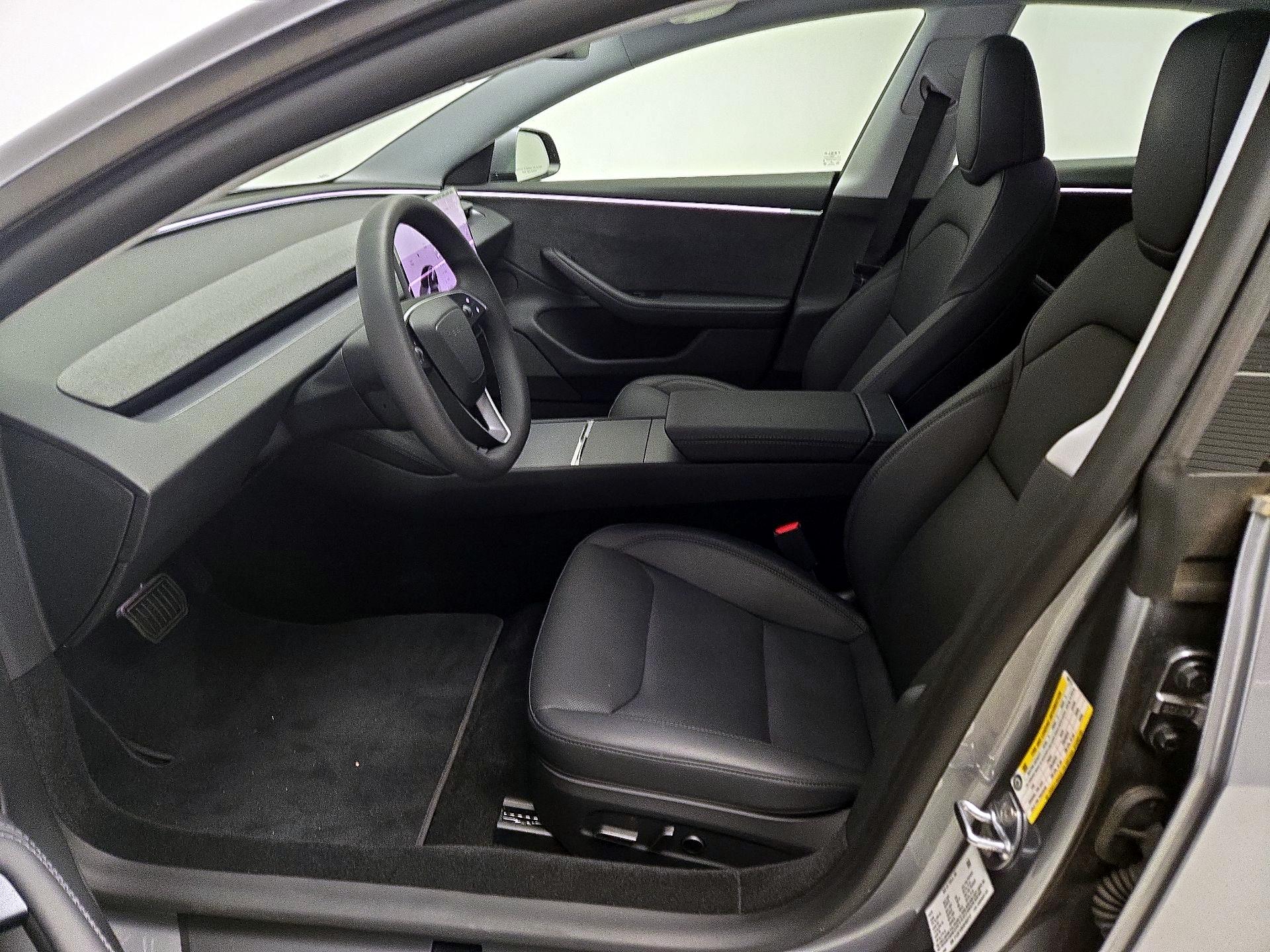 Thumbnail: 2025 Tesla Model 3 - 11