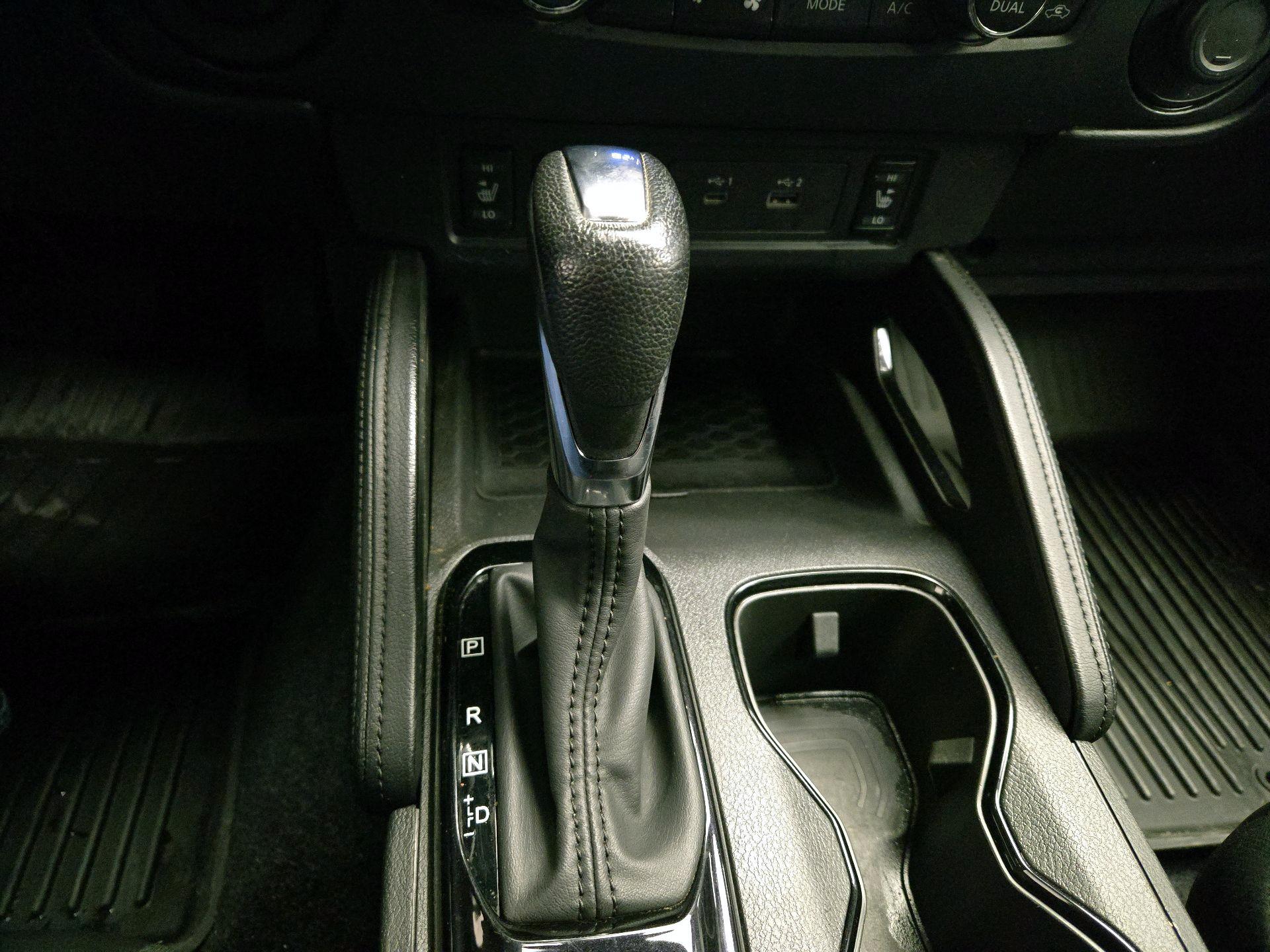 Thumbnail: 2022 Nissan Frontier - 18