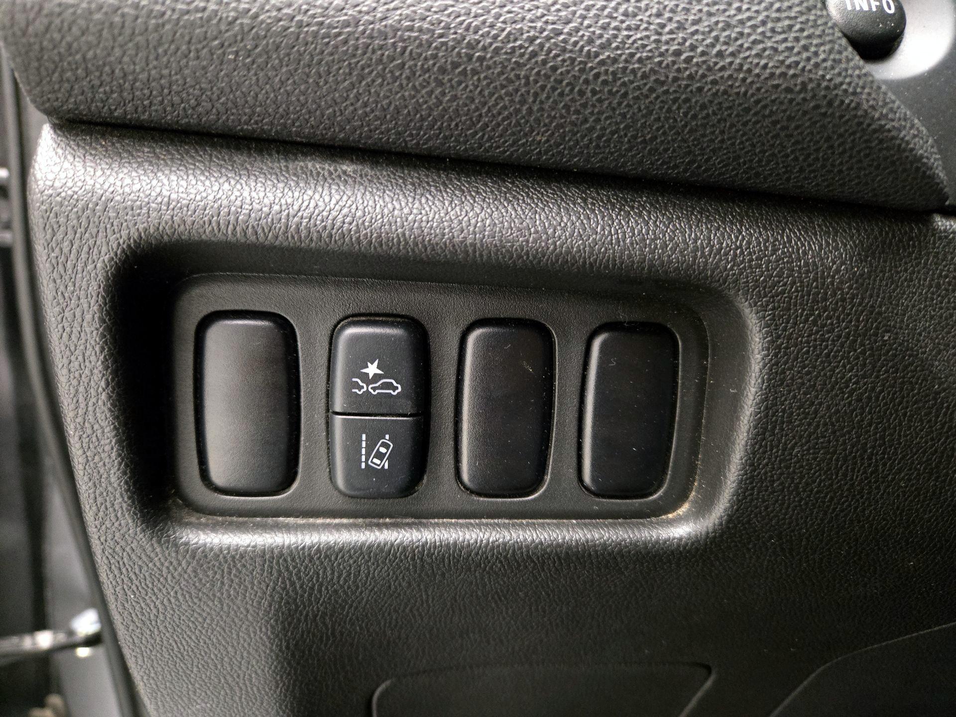Thumbnail: 2024 Mitsubishi Outlander Sport - 11
