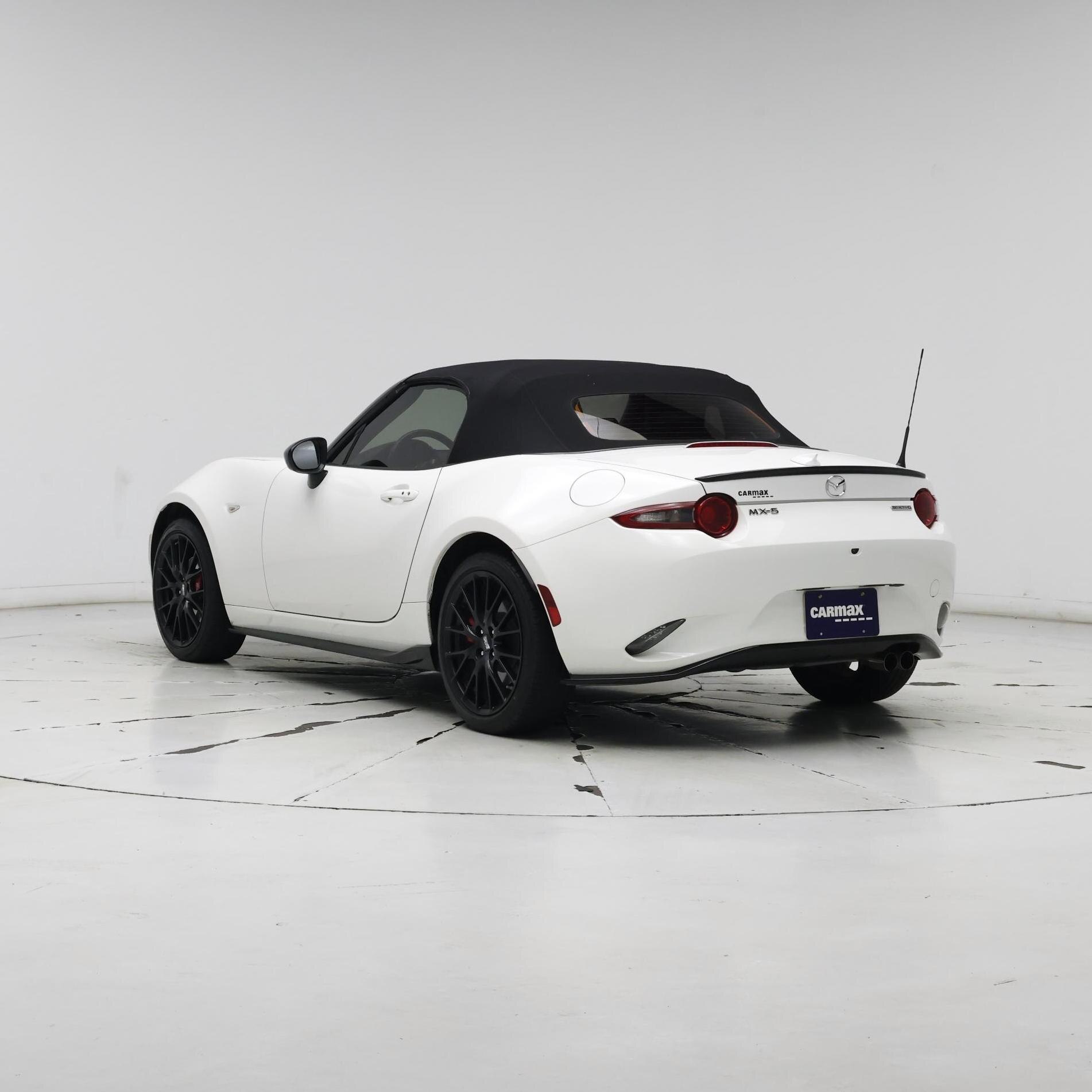 Thumbnail: 2020 Mazda MX-5 Miata - 2