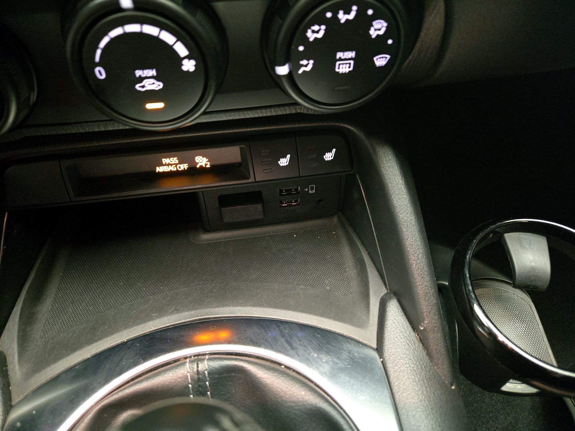 Thumbnail: 2020 Mazda MX-5 Miata - 19