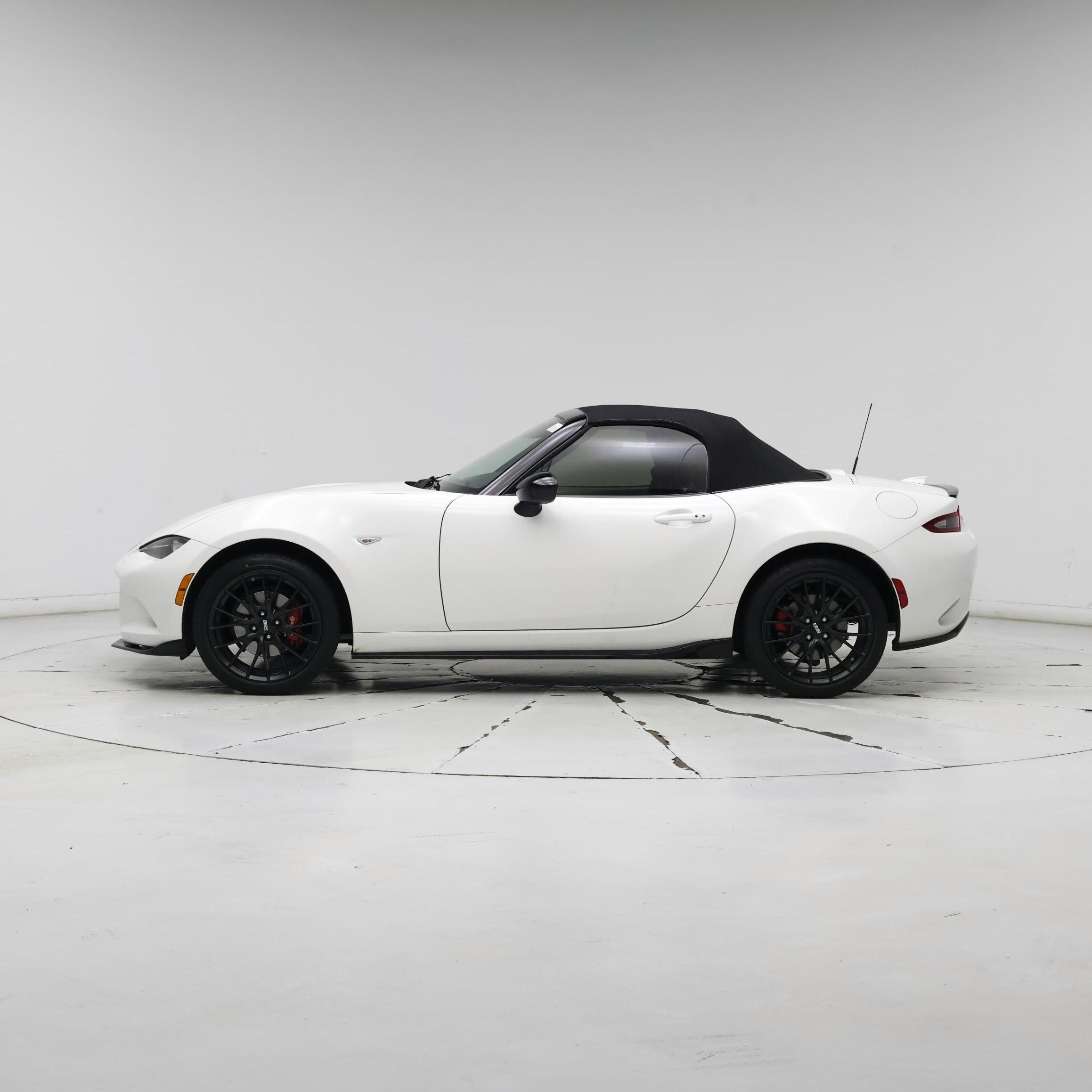 Thumbnail: 2020 Mazda MX-5 Miata - 3