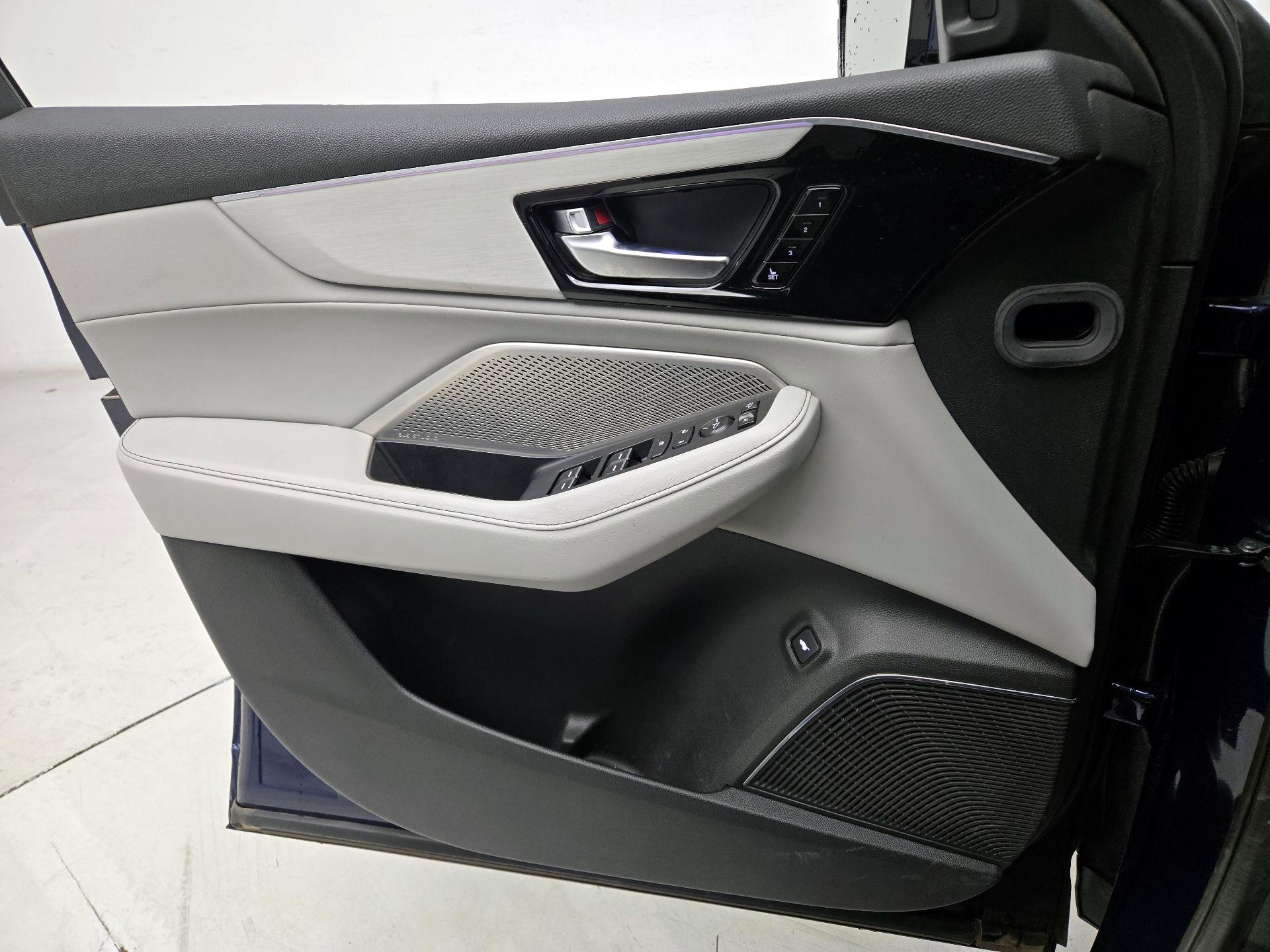 Thumbnail: 2022 Acura MDX - 12