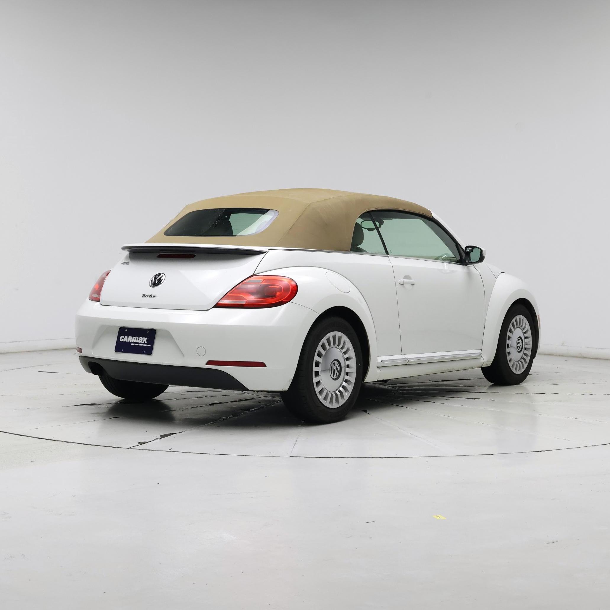 Thumbnail: 2016 Volkswagen Beetle - 8