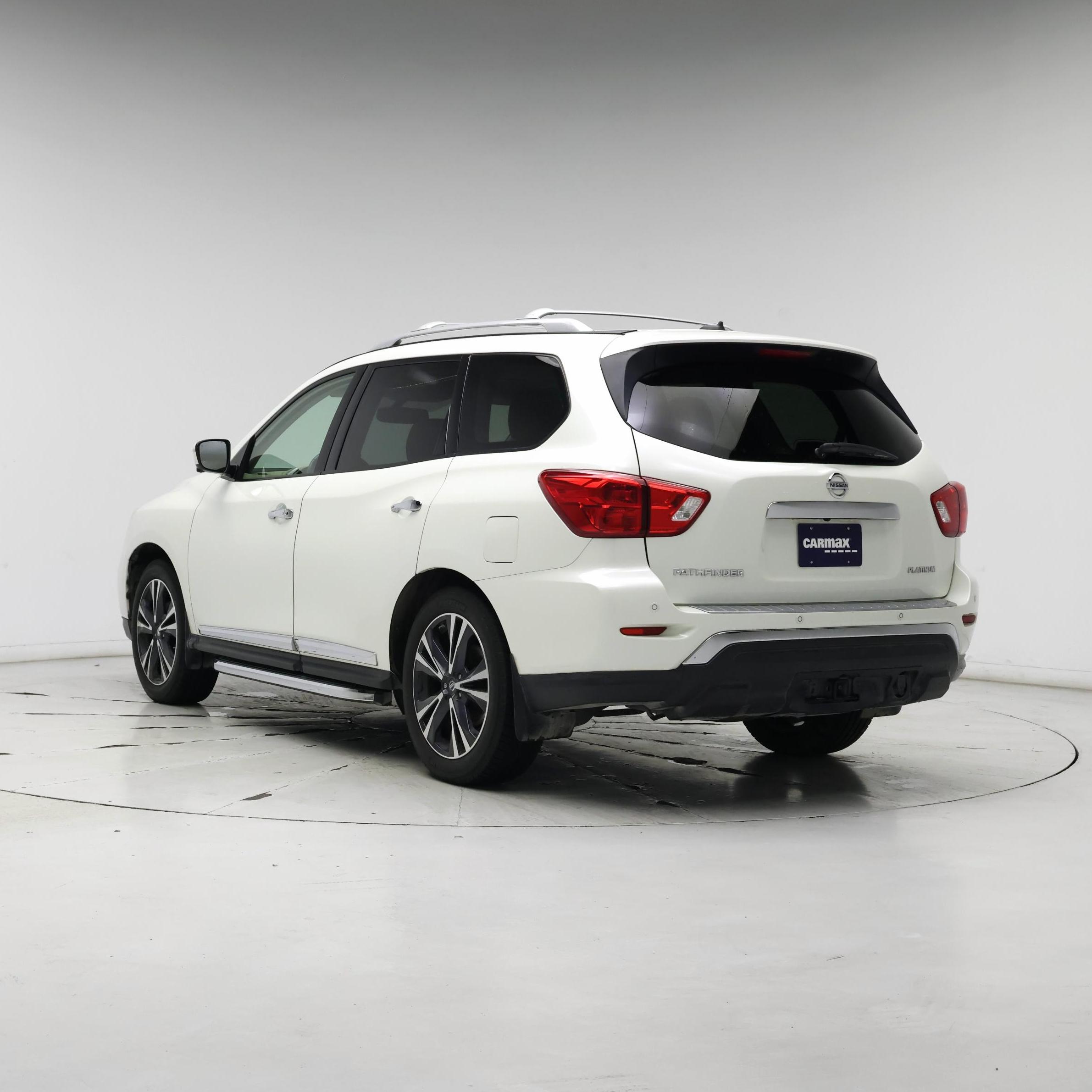 Thumbnail: 2018 Nissan Pathfinder - 2