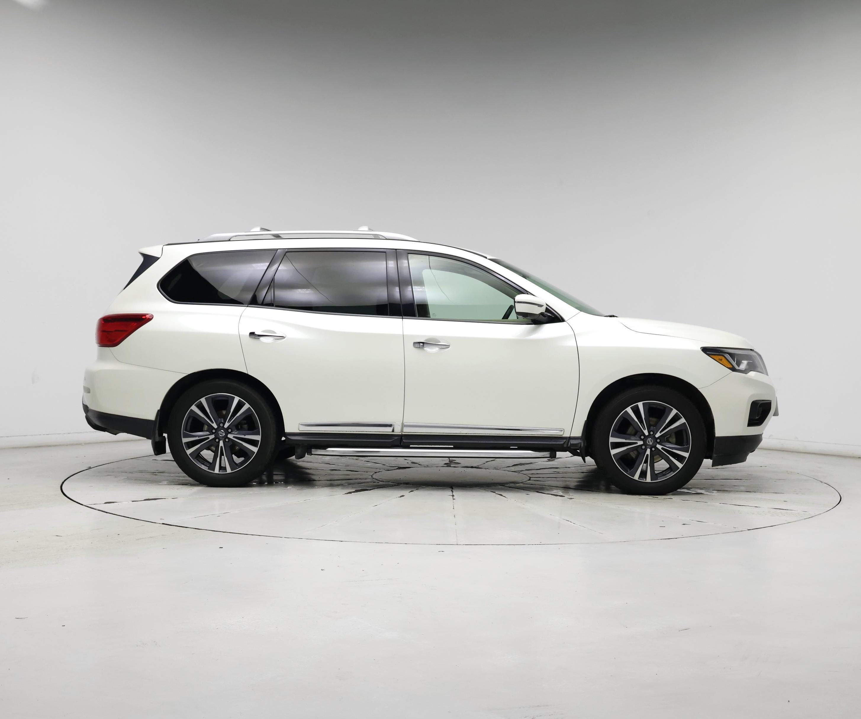 Thumbnail: 2018 Nissan Pathfinder - 7