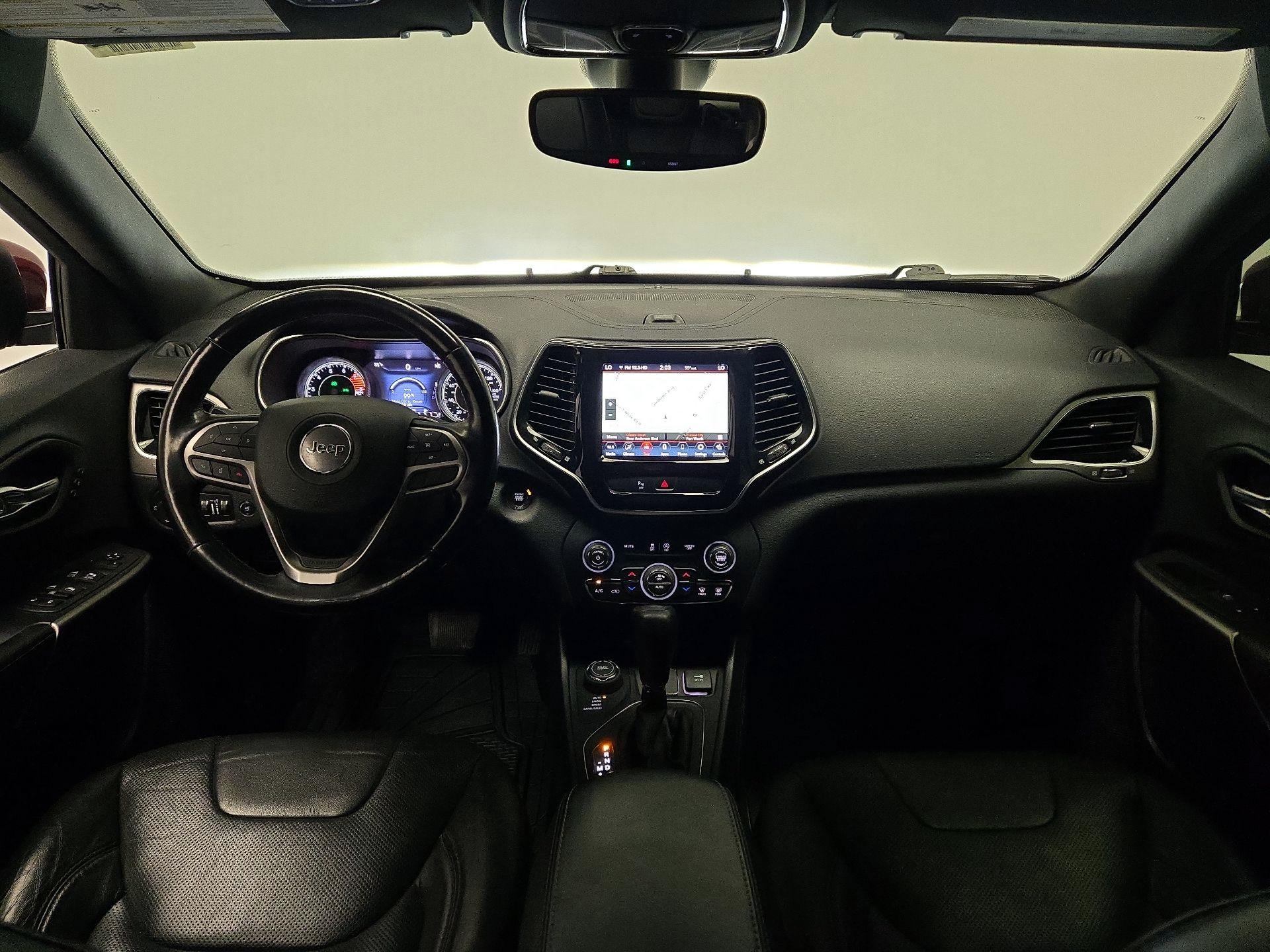 Thumbnail: 2020 Jeep Cherokee - 9