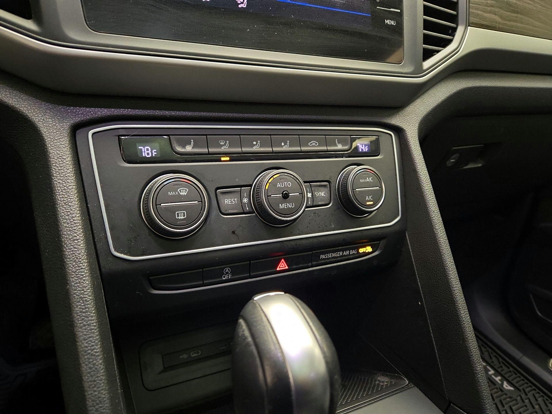 Thumbnail: 2021 Volkswagen Atlas - 15