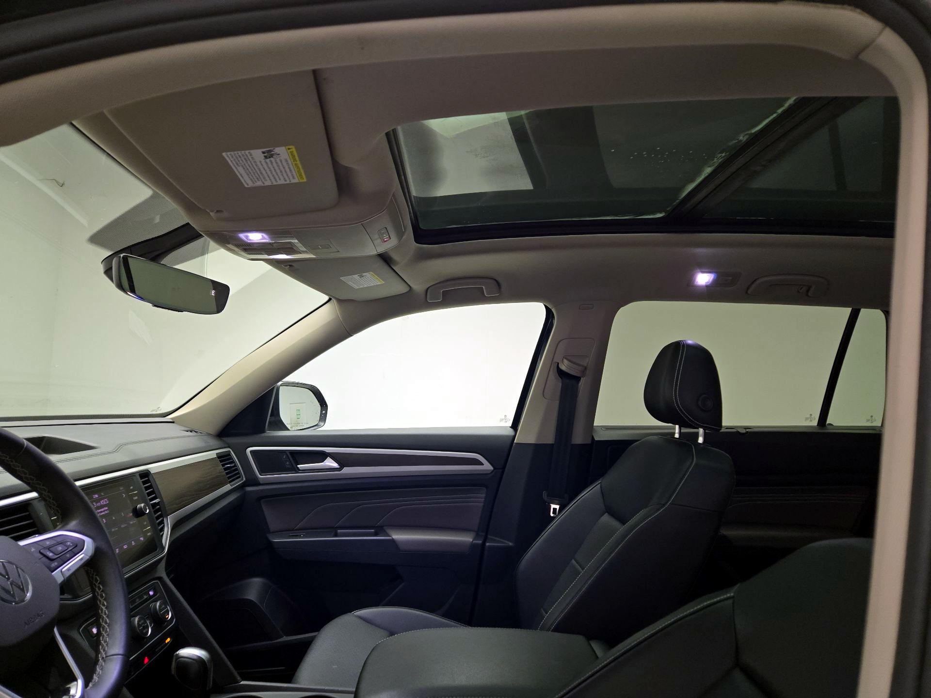 Thumbnail: 2021 Volkswagen Atlas - 18