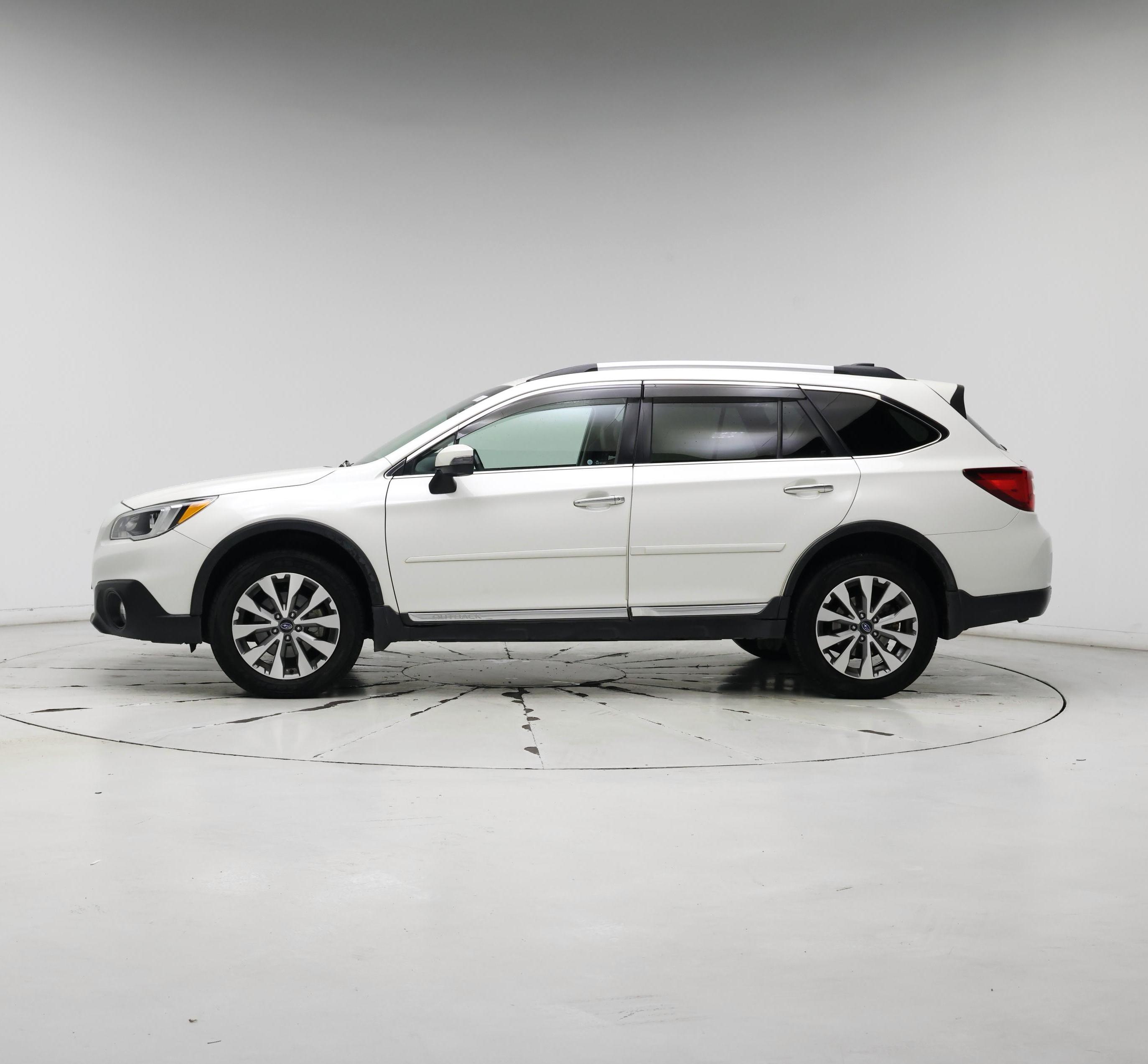 Thumbnail: 2017 Subaru Outback - 3