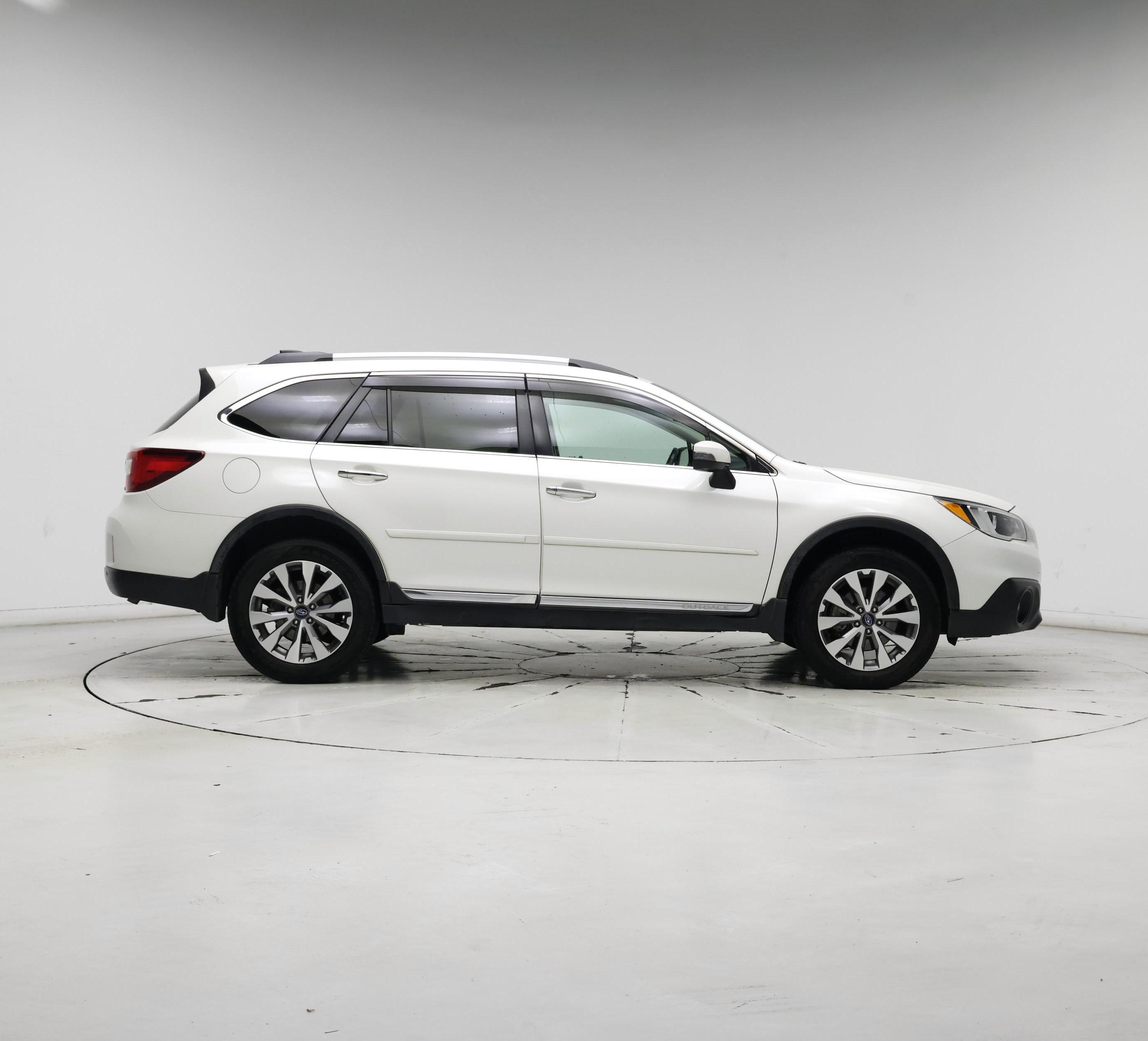 Thumbnail: 2017 Subaru Outback - 7