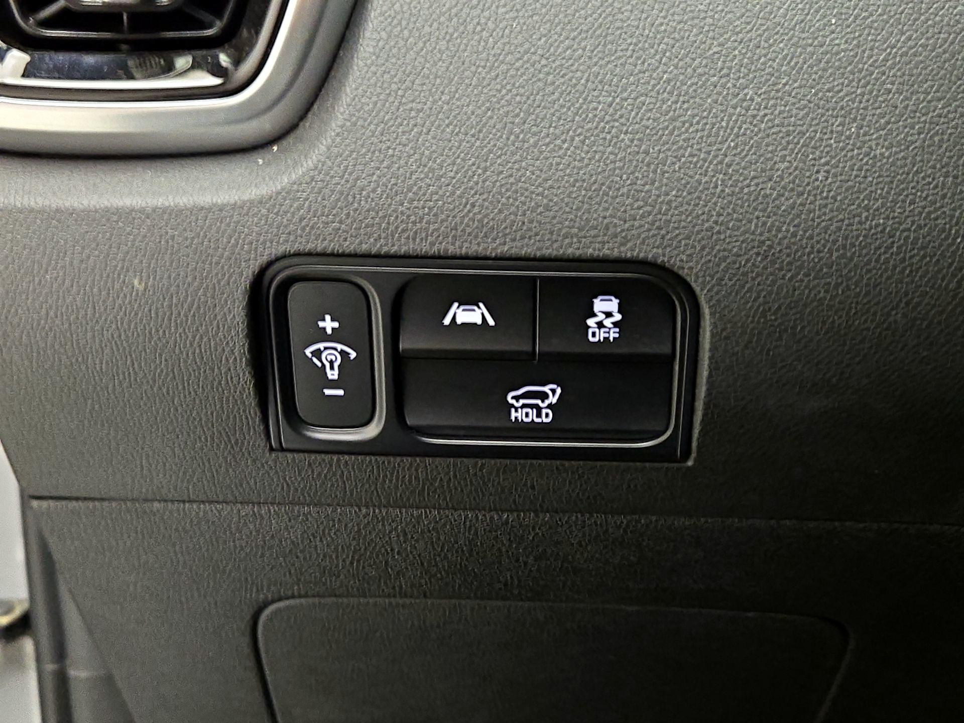 Thumbnail: 2022 Kia Sorento - 13