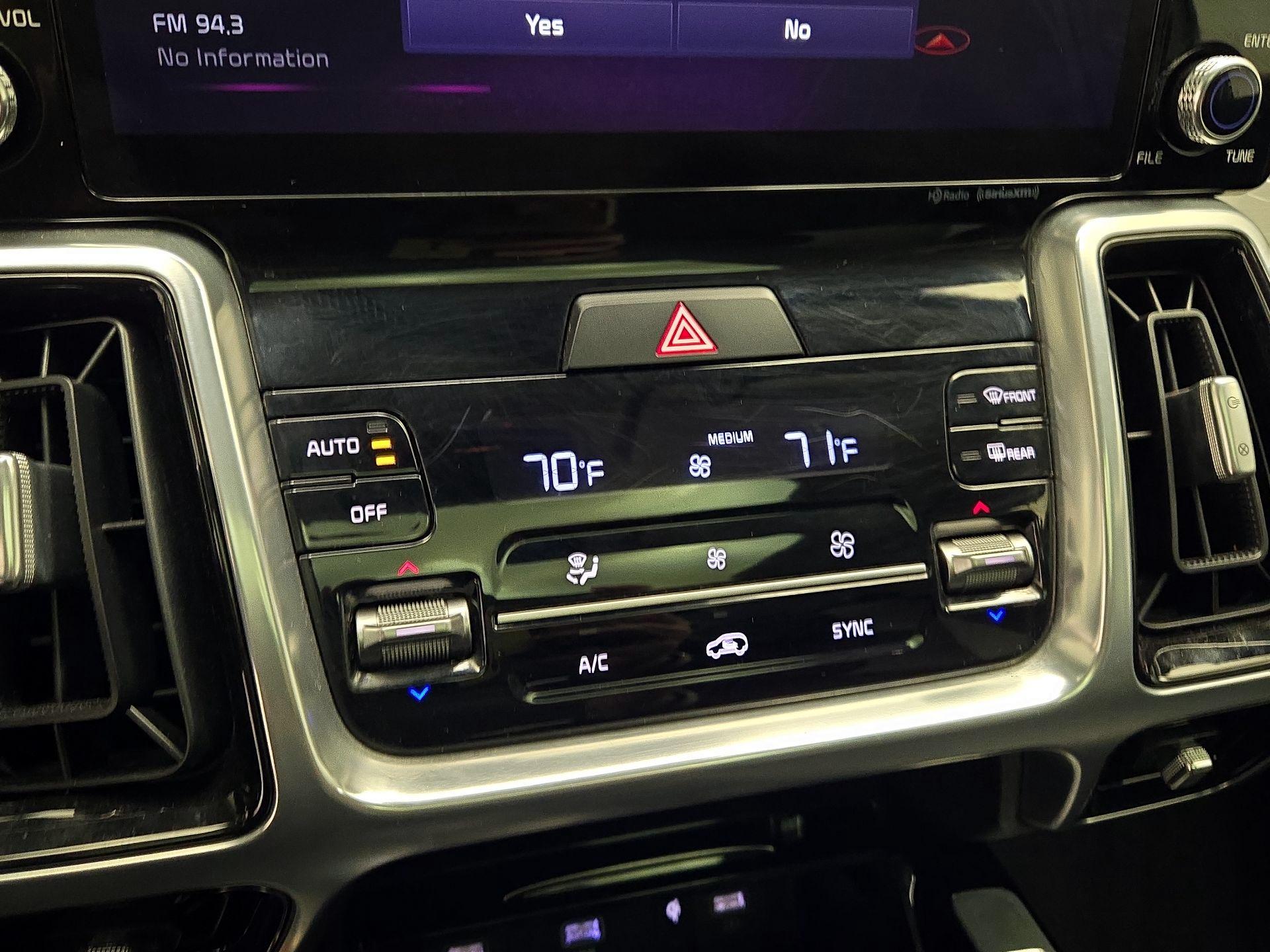 Thumbnail: 2022 Kia Sorento - 17