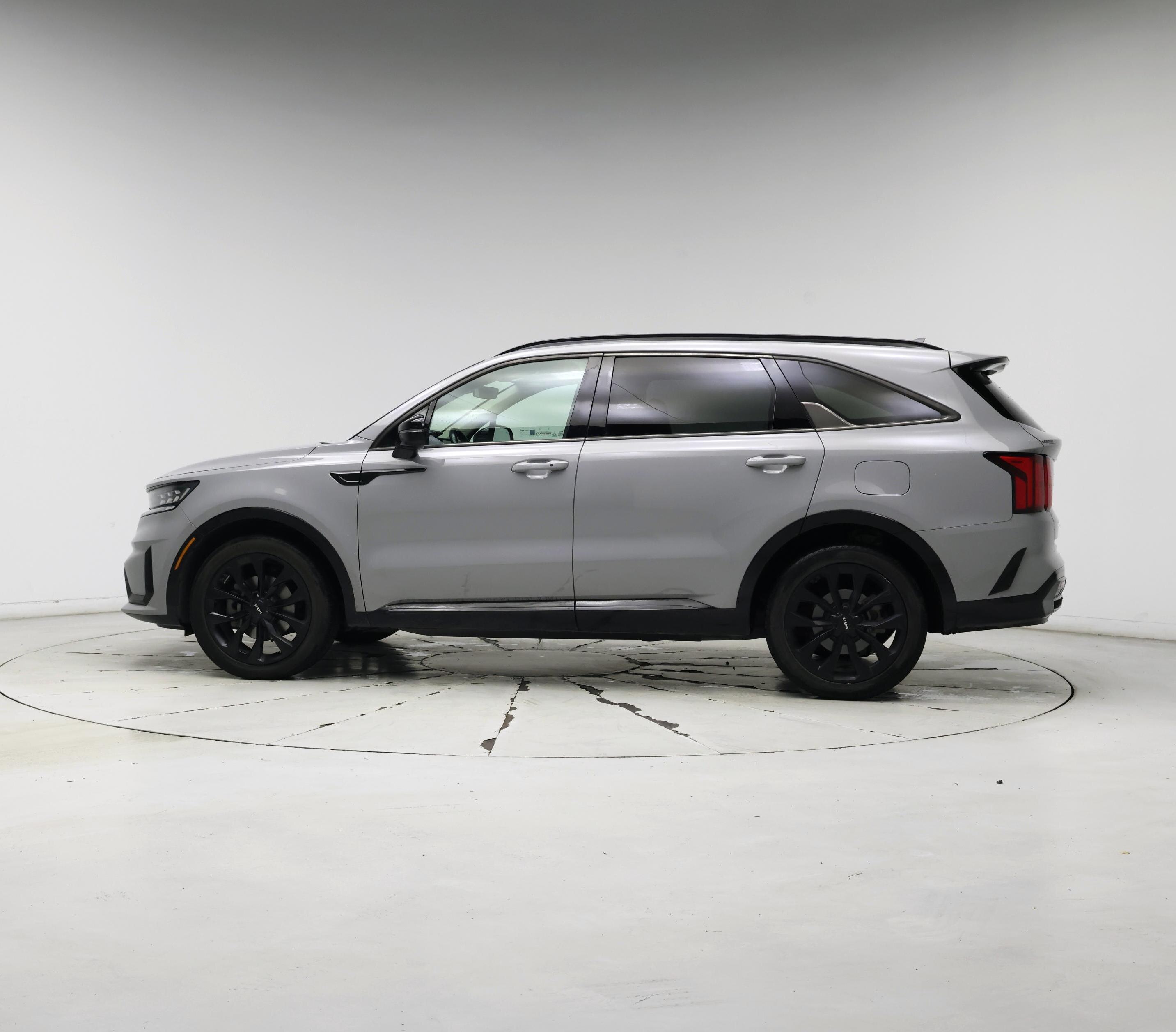 Thumbnail: 2022 Kia Sorento - 3