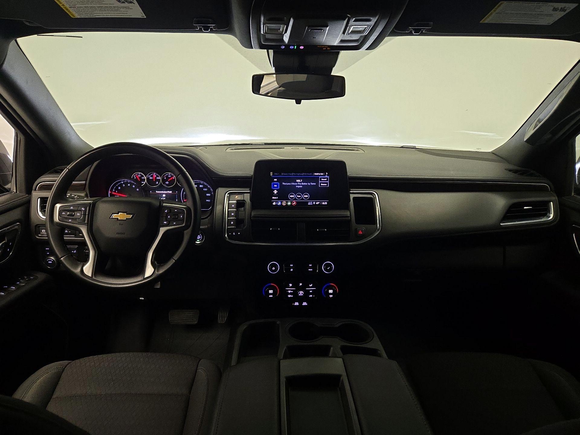 Thumbnail: 2023 Chevrolet Suburban - 9