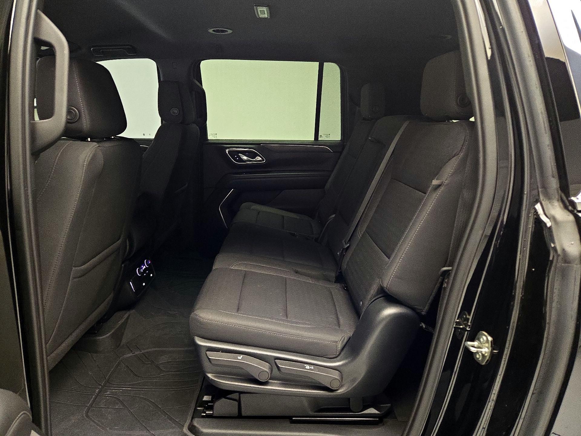 Thumbnail: 2023 Chevrolet Suburban - 19