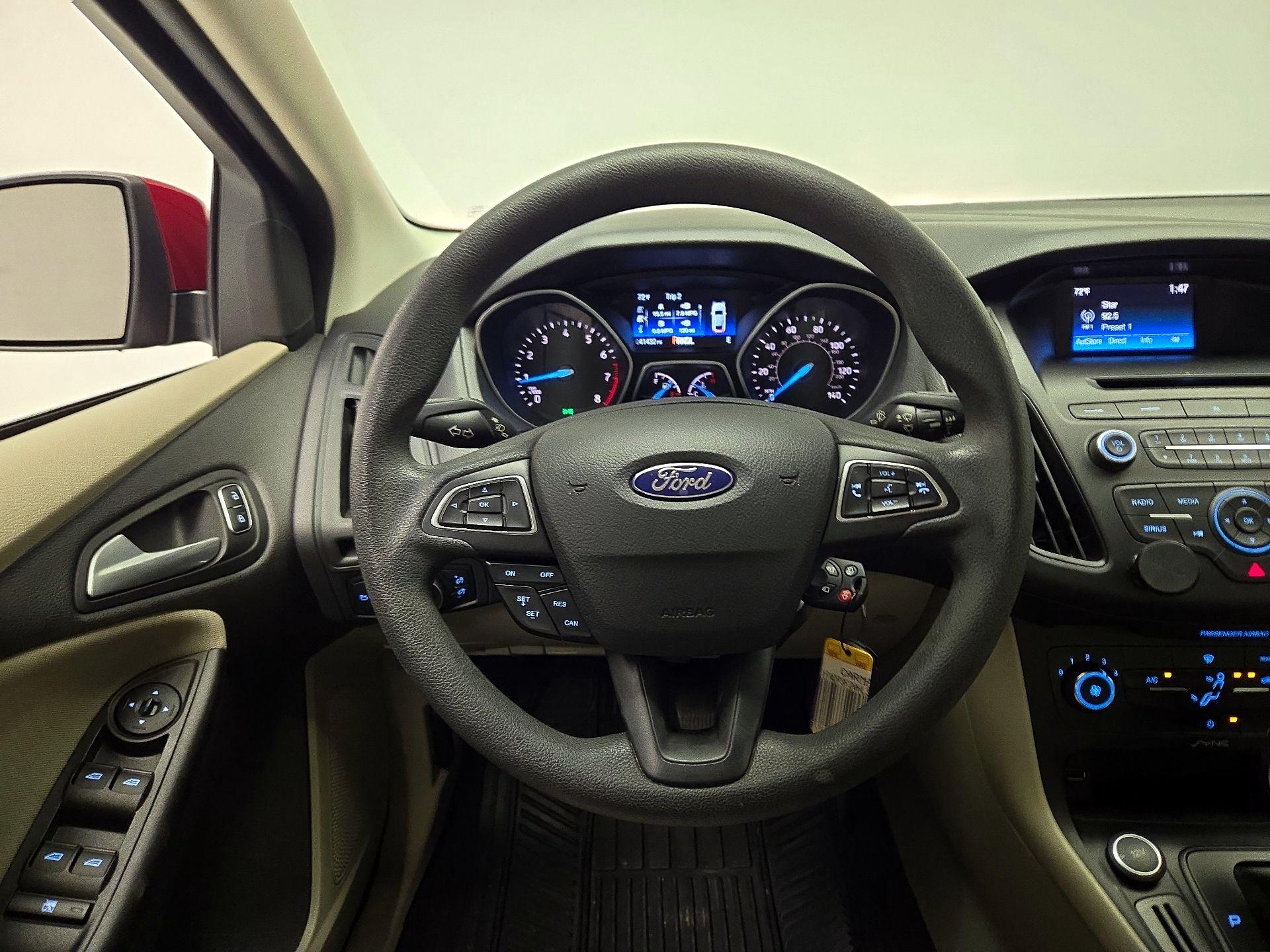 Thumbnail: 2017 Ford Focus - 10