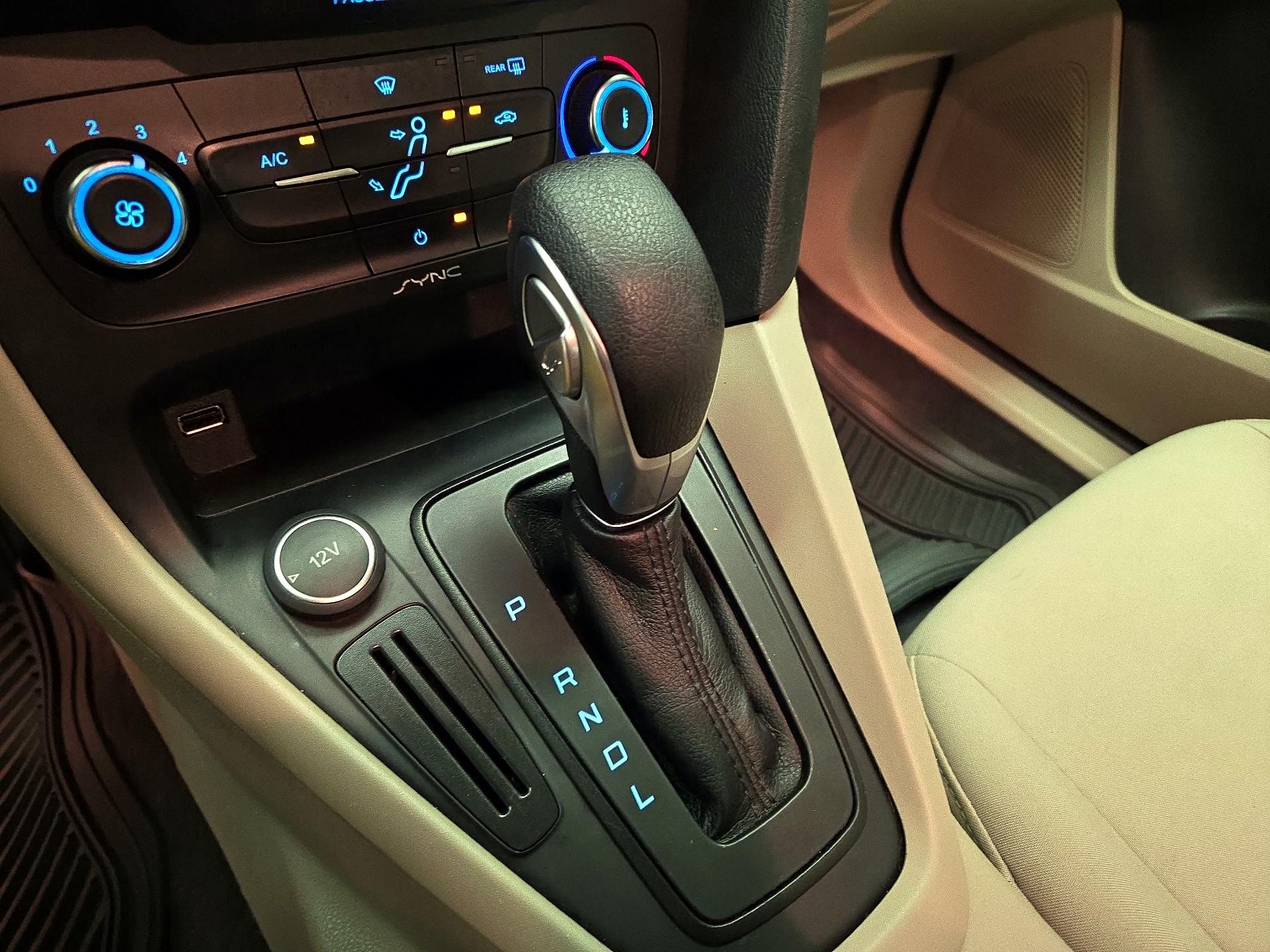 Thumbnail: 2017 Ford Focus - 17