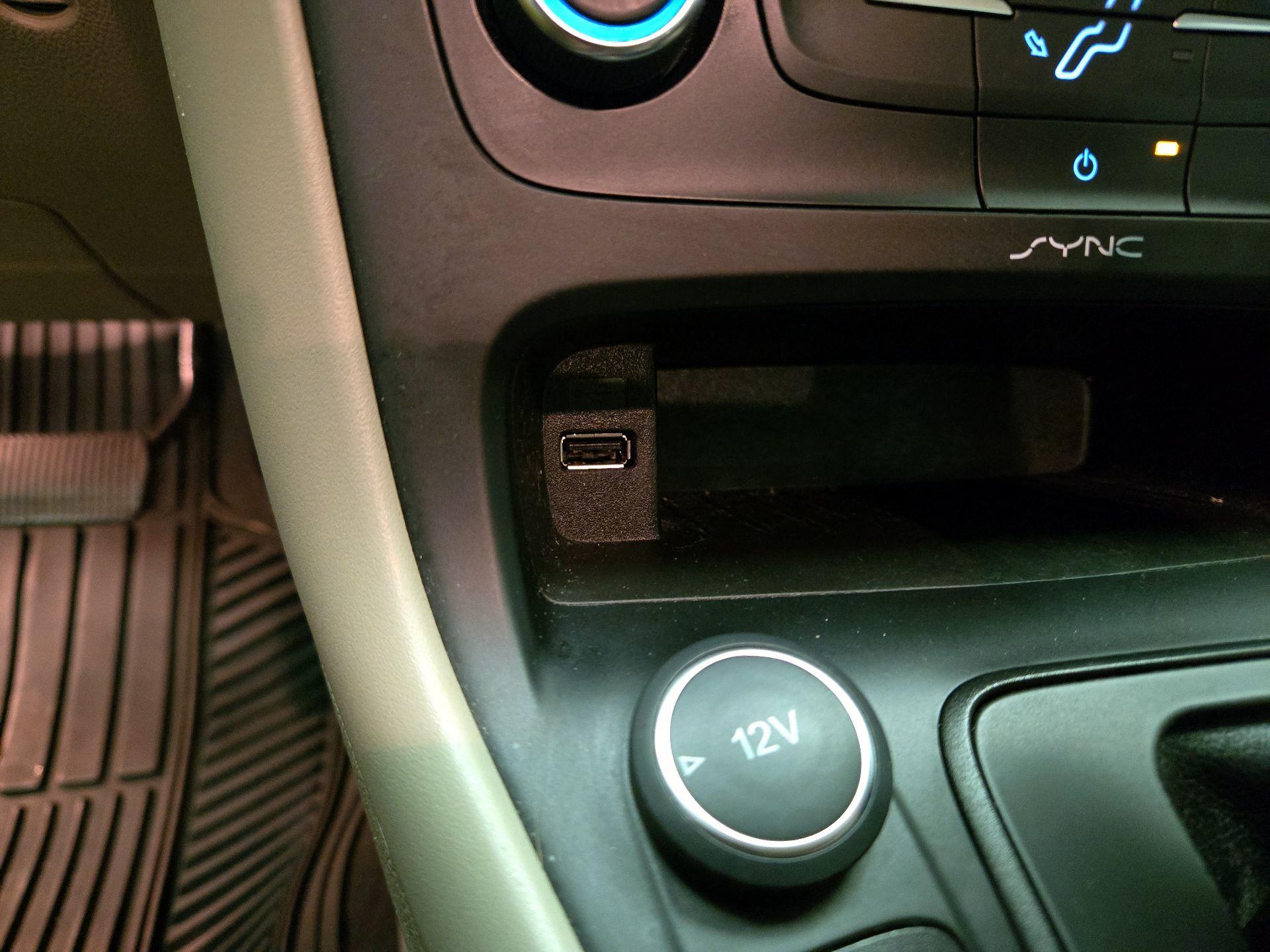 Thumbnail: 2017 Ford Focus - 18