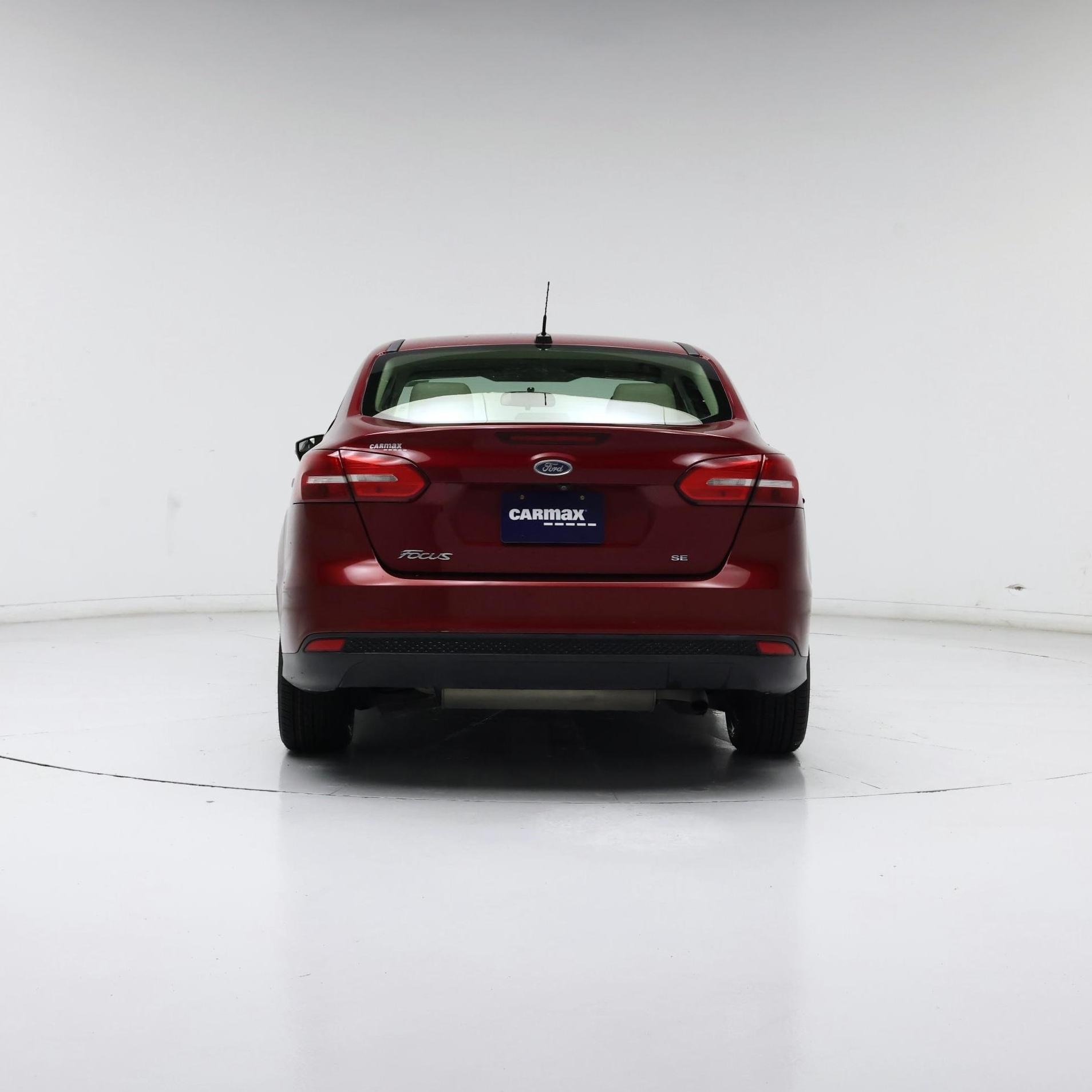 Thumbnail: 2017 Ford Focus - 6