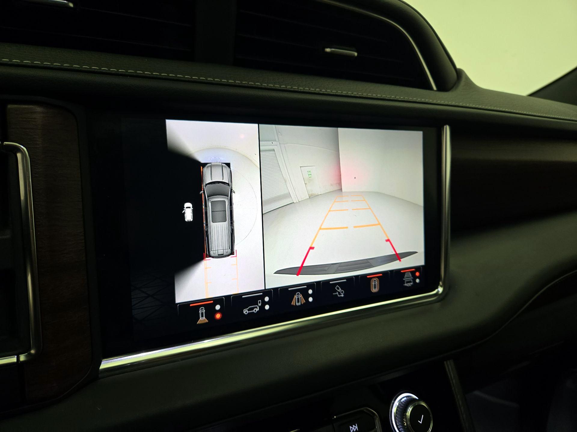 Thumbnail: 2024 GMC Yukon XL - 15
