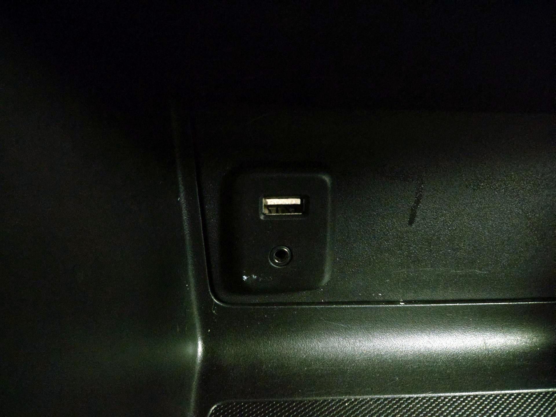 Thumbnail: 2016 Chevrolet Colorado - 18