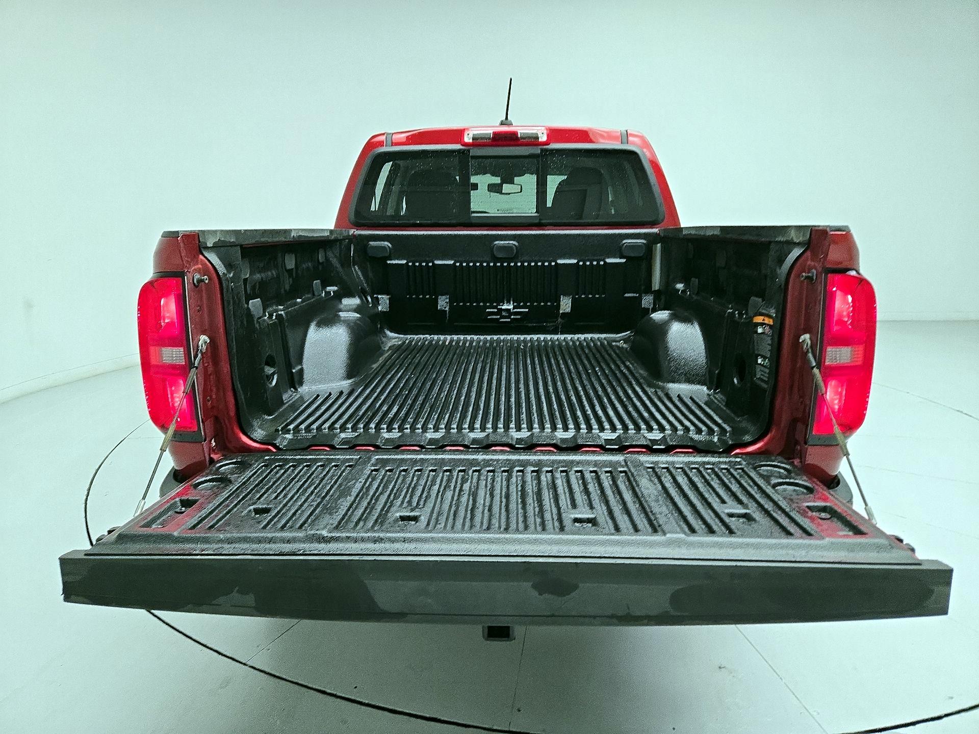 Thumbnail: 2016 Chevrolet Colorado - 20