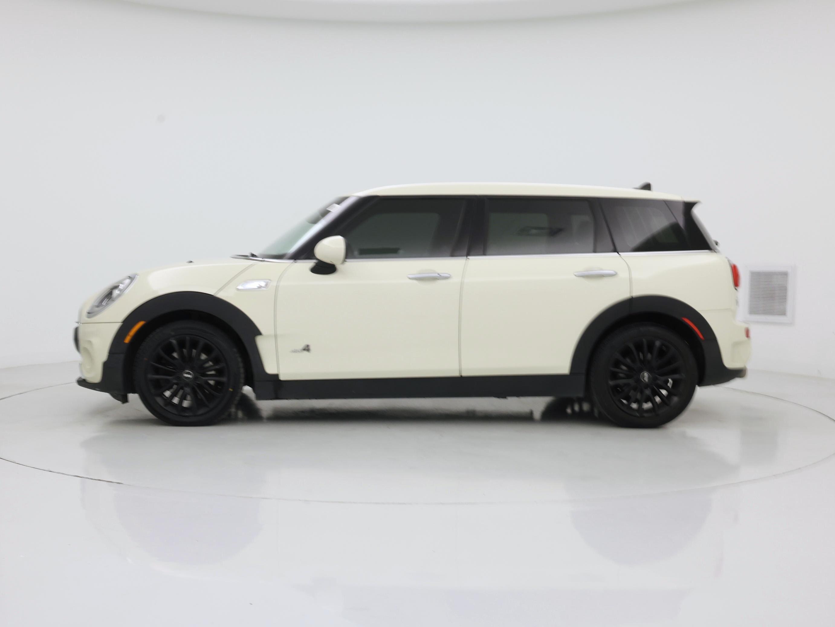 Thumbnail: 2019 MINI Cooper Clubman - 3