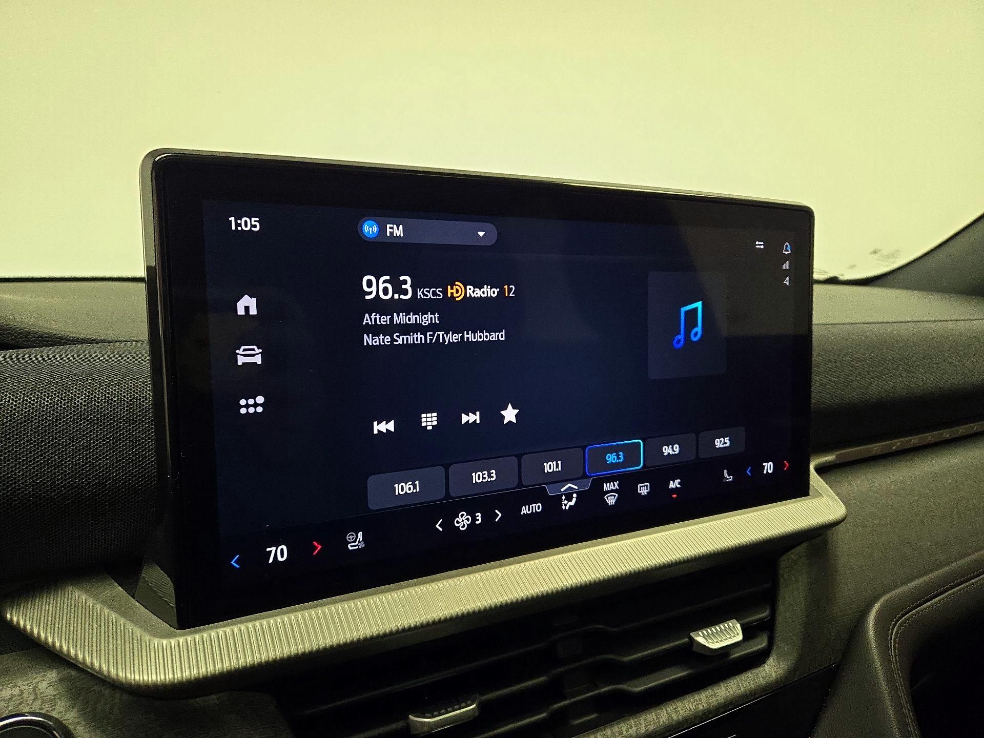 Thumbnail: 2025 Ford Explorer - 16