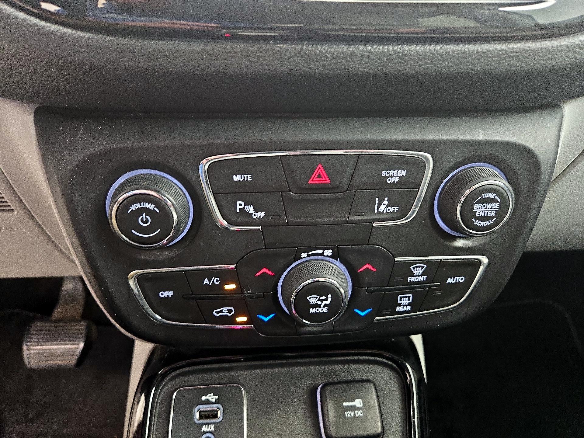 Thumbnail: 2018 Jeep Compass - 17