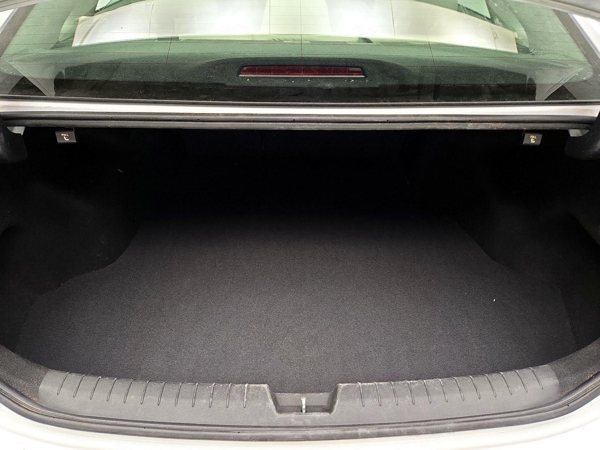 Thumbnail: 2015 Hyundai Sonata - 19