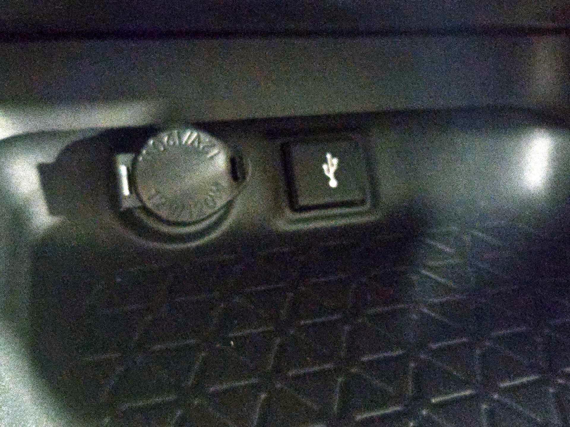 Thumbnail: 2022 Toyota RAV4 - 18